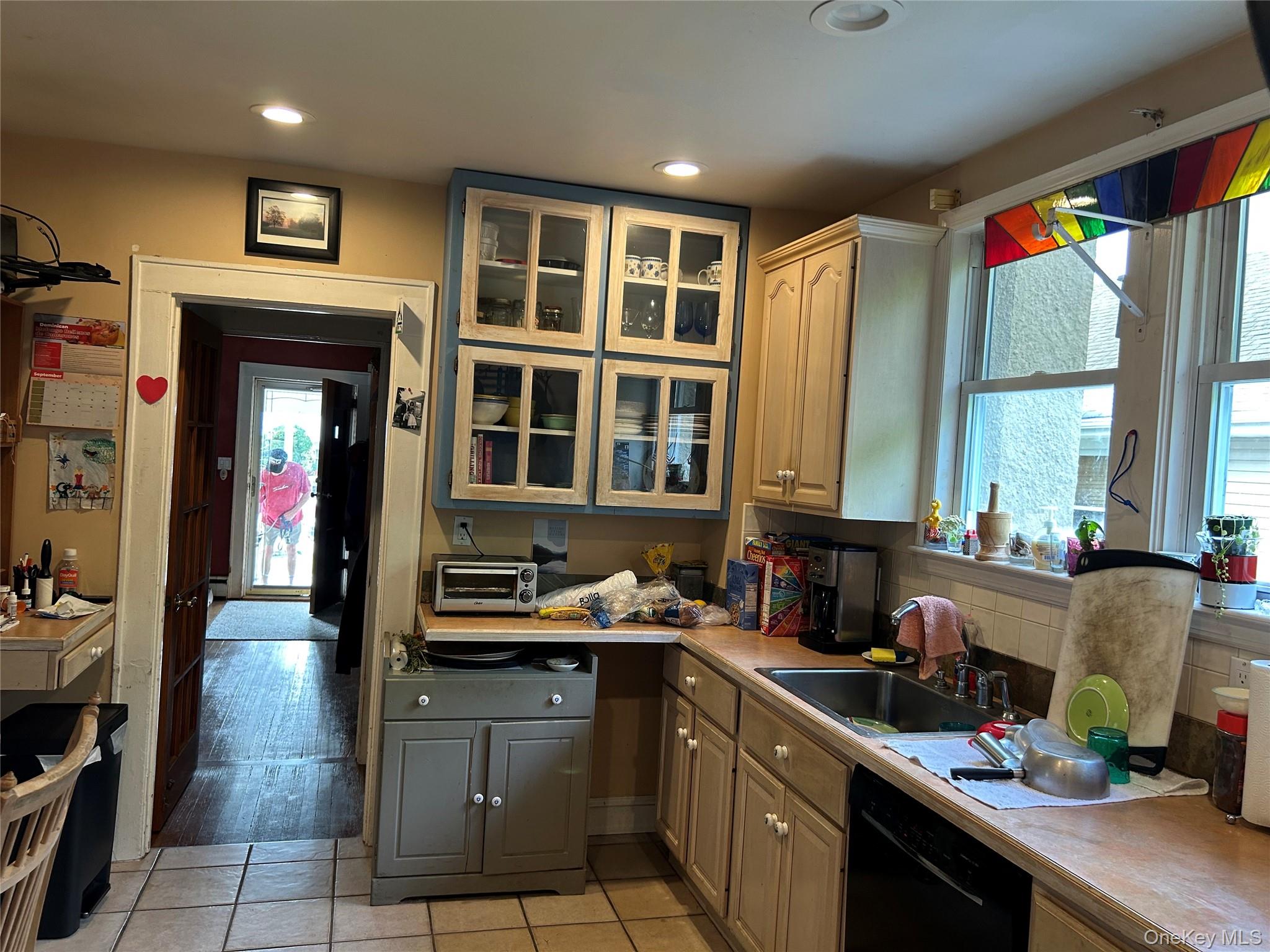 #6 photo, 39 Robert Street, Саффолк ‖ Patchogue , NY 11772