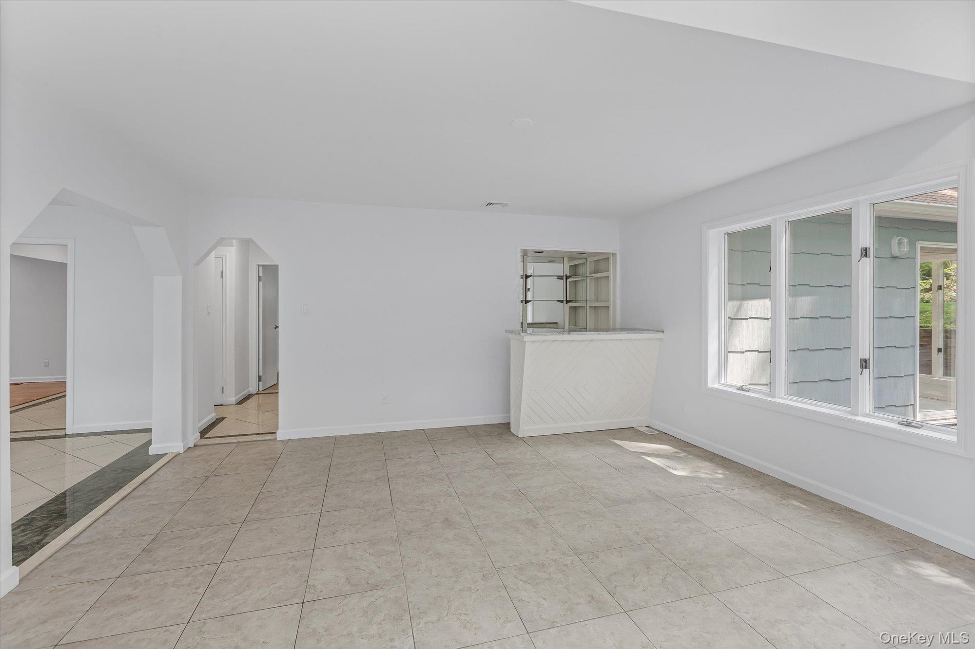 #20 photo, 2 Westbourne Lane, Melville , NY 11747