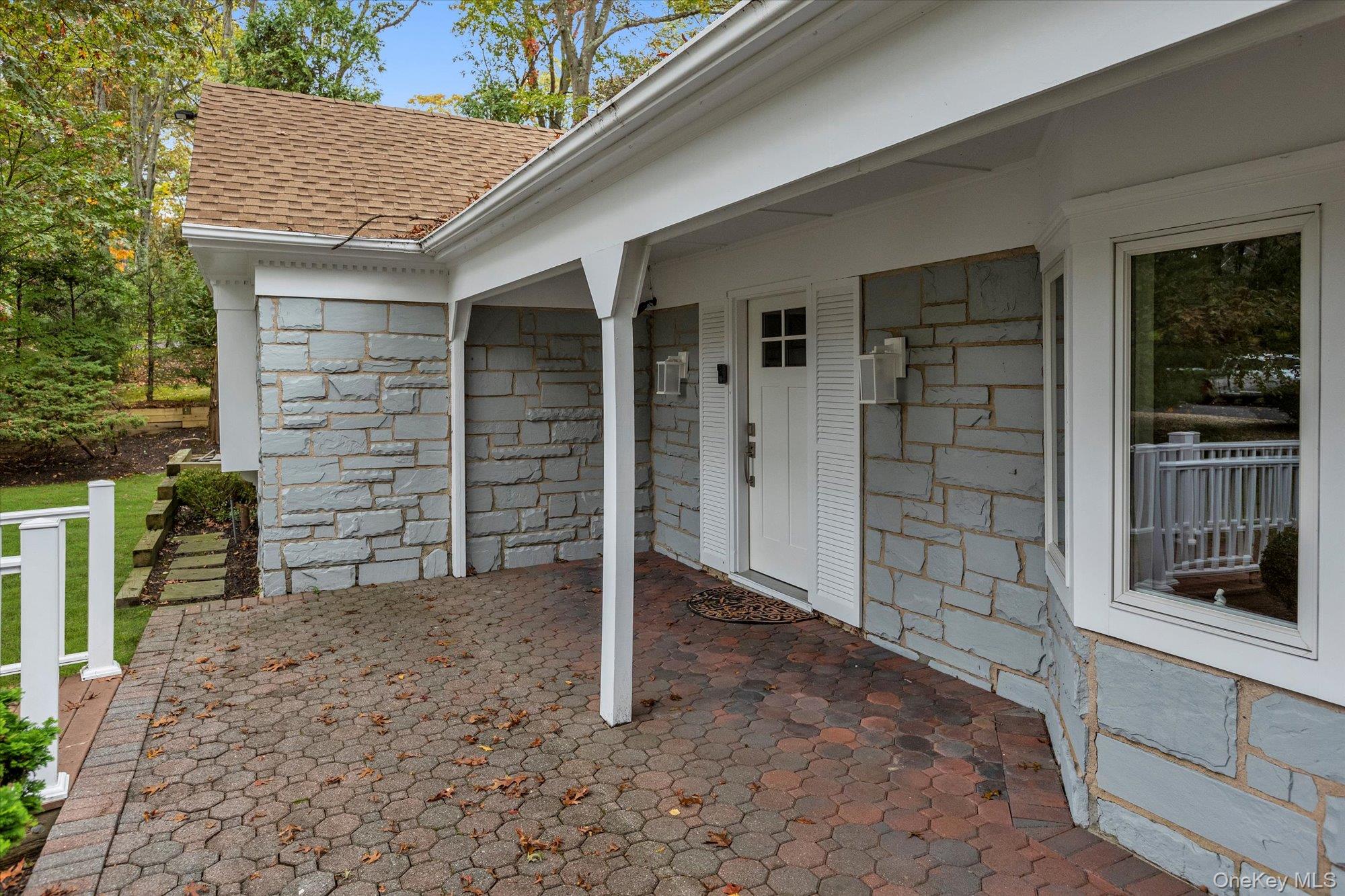 #4 photo, 2 Westbourne Lane, Melville , NY 11747