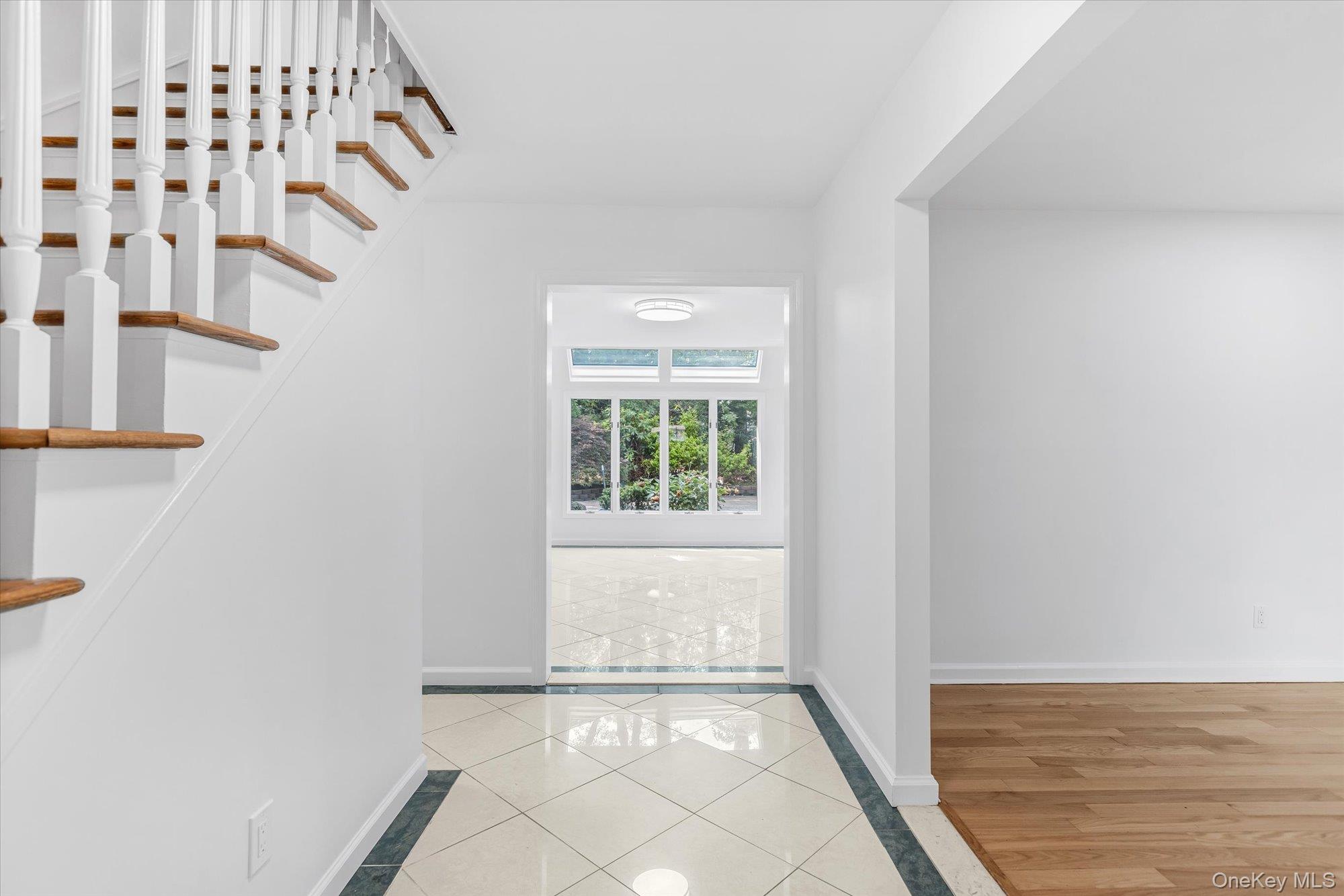 #8 photo, 2 Westbourne Lane, Melville , NY 11747