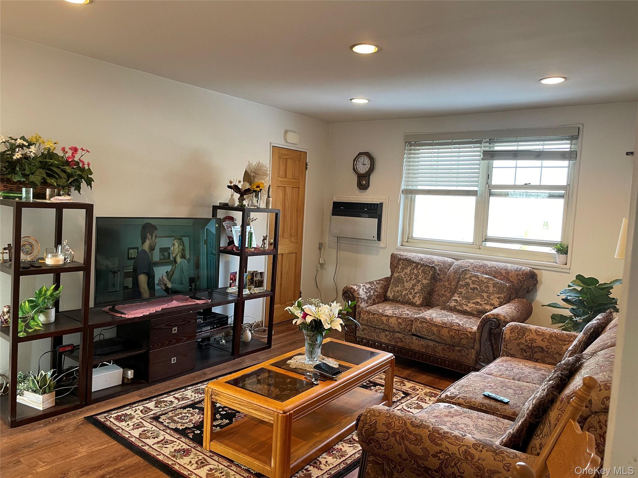 #5 photo, 5828 251st Street, Little Neck , NY 11362