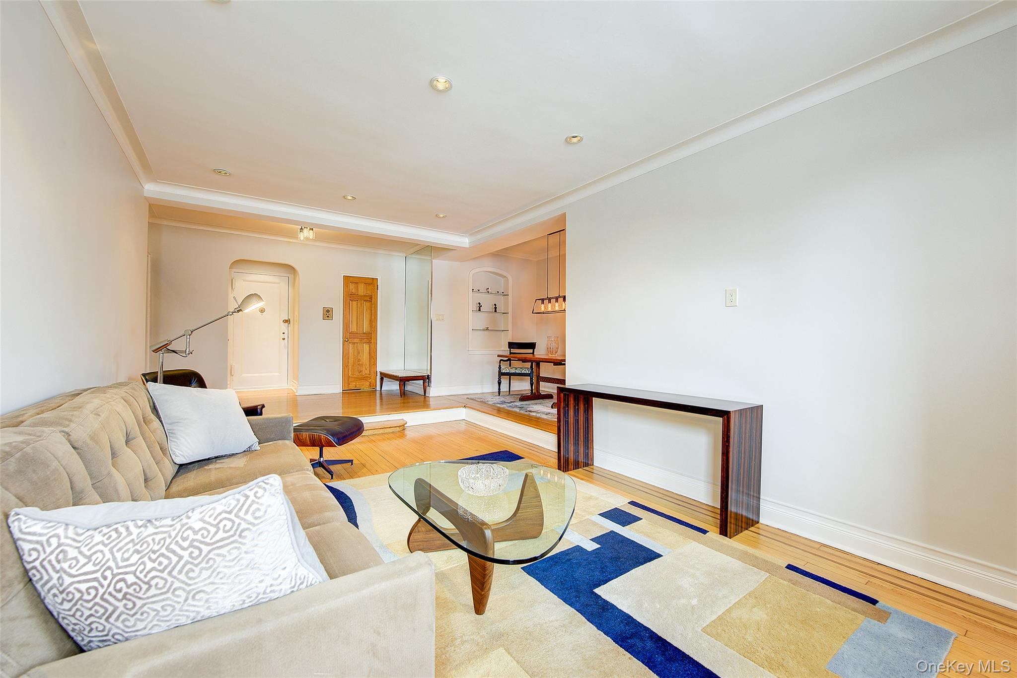 #12 photo, 77-14 113th Street, Forest Hills , NY 11375