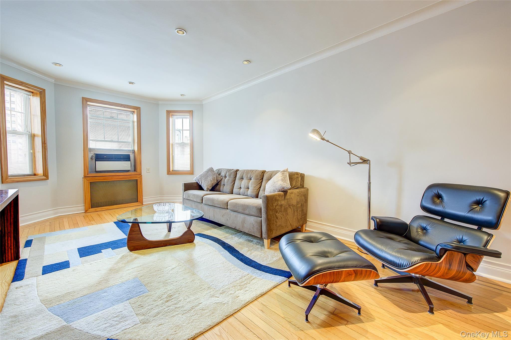 #8 photo, 77-14 113th Street, Forest Hills , NY 11375