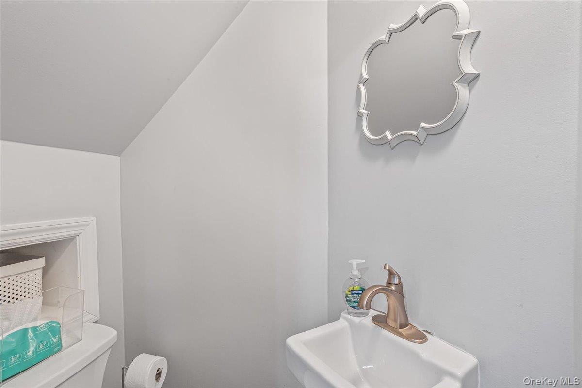 #5 photo, 217-06 67th Avenue, Bayside , NY 11364