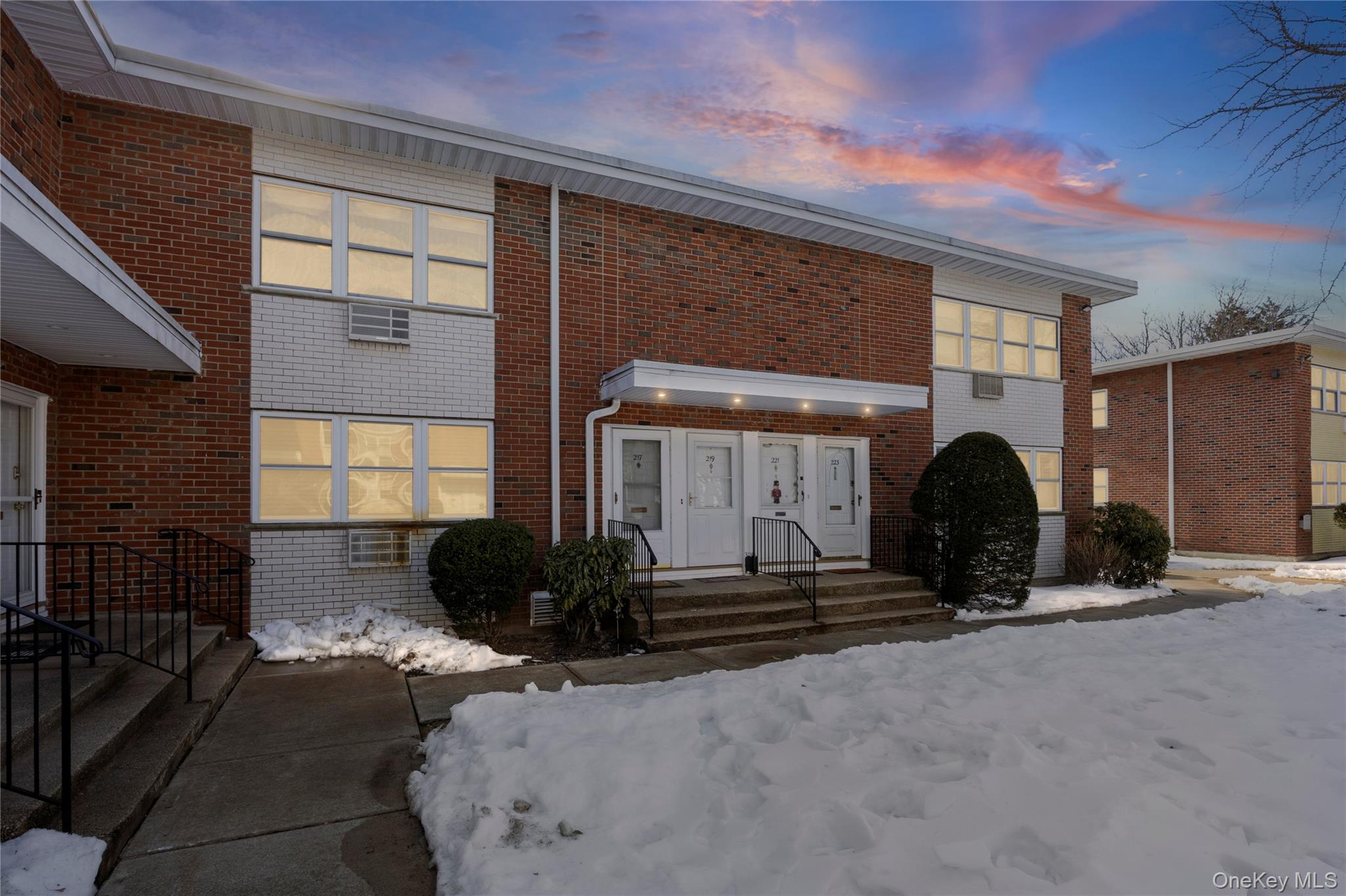 #17 photo, 219 Farber Drive, West Babylon , NY 11704