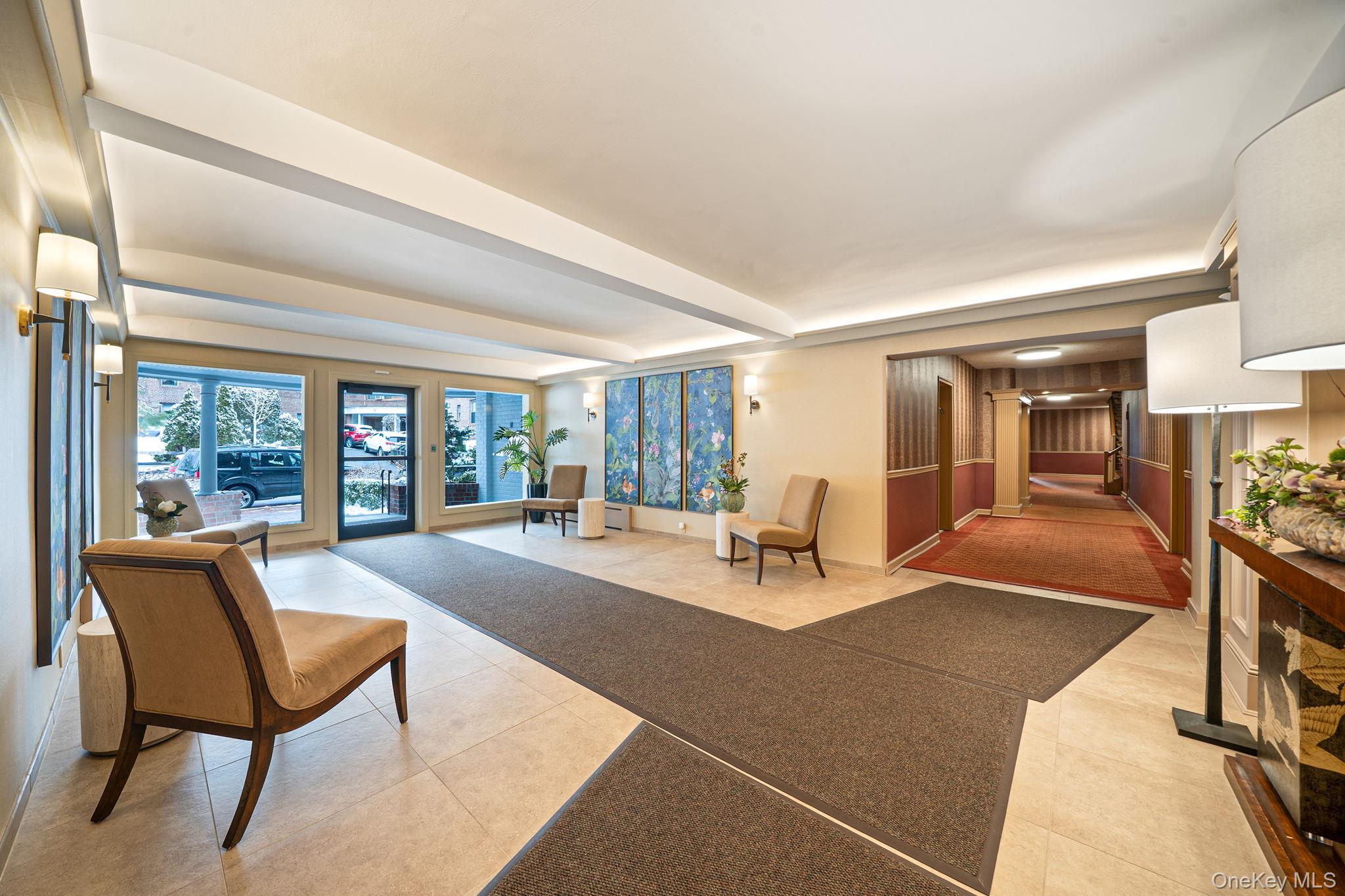 #9 photo, 1 Town House Place, Great Neck , NY 11021