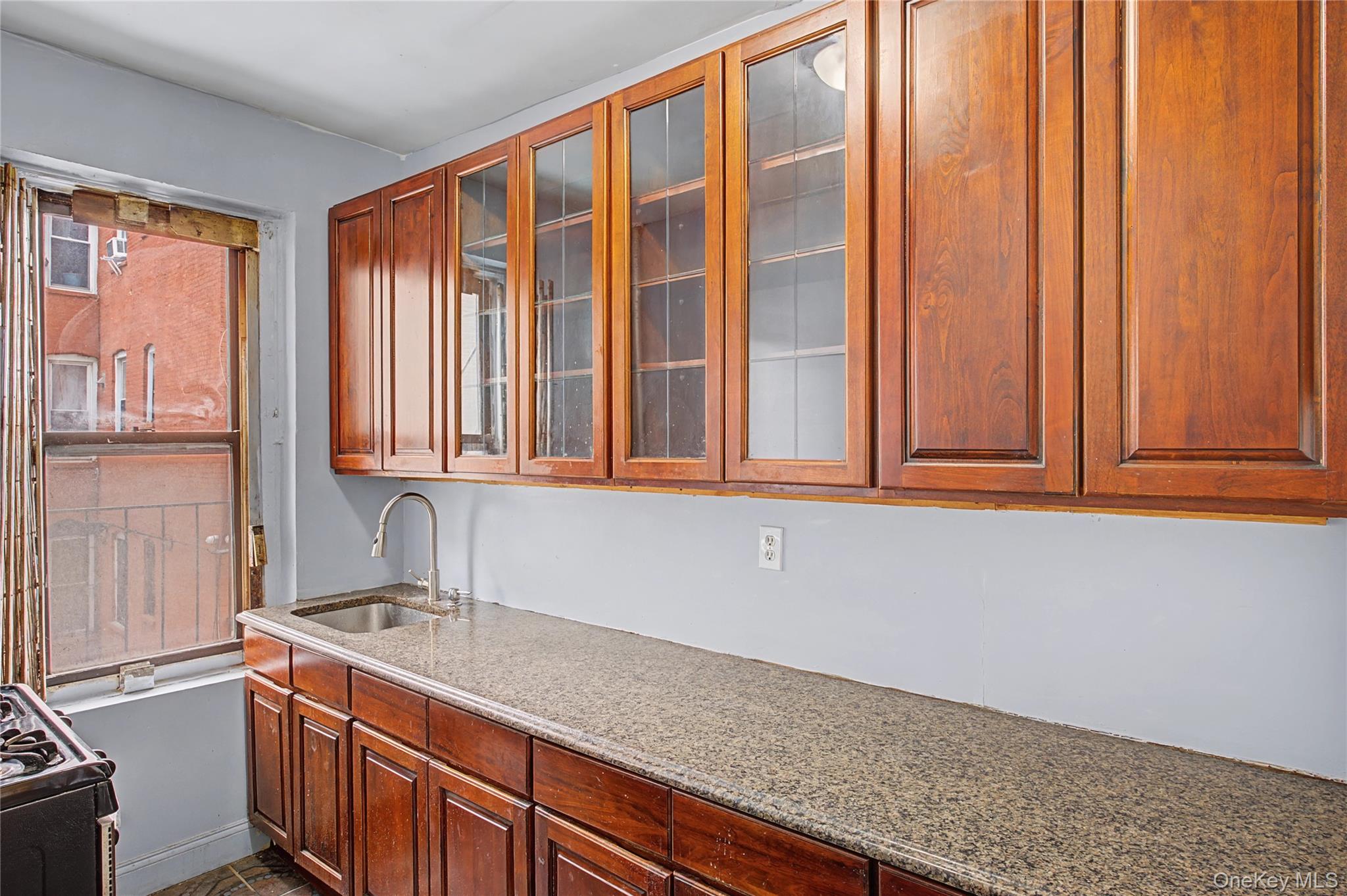 #8 photo, 850 Saint Marks Avenue Saint Marks Avenue, Brooklyn , NY 11213