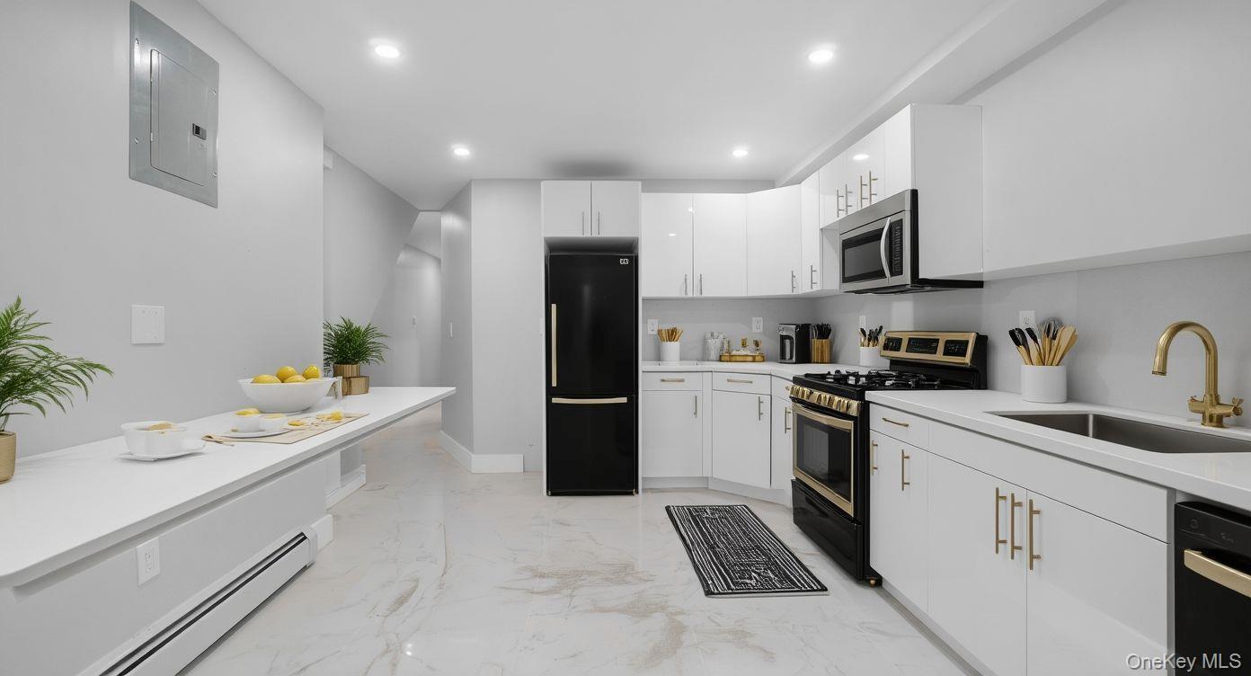 #4 photo, 506 E 183rd Street, Bronx , NY 10458