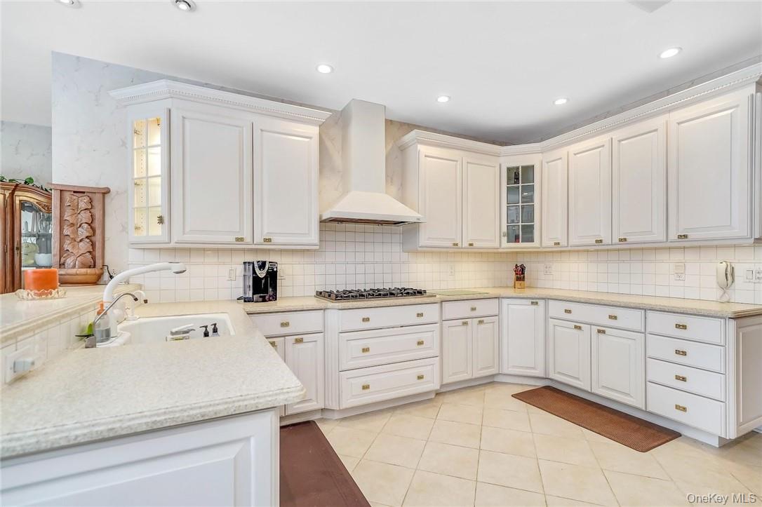 #10 photo, 49 Woodcrest Drive, Hopewell Junction , NY 12533