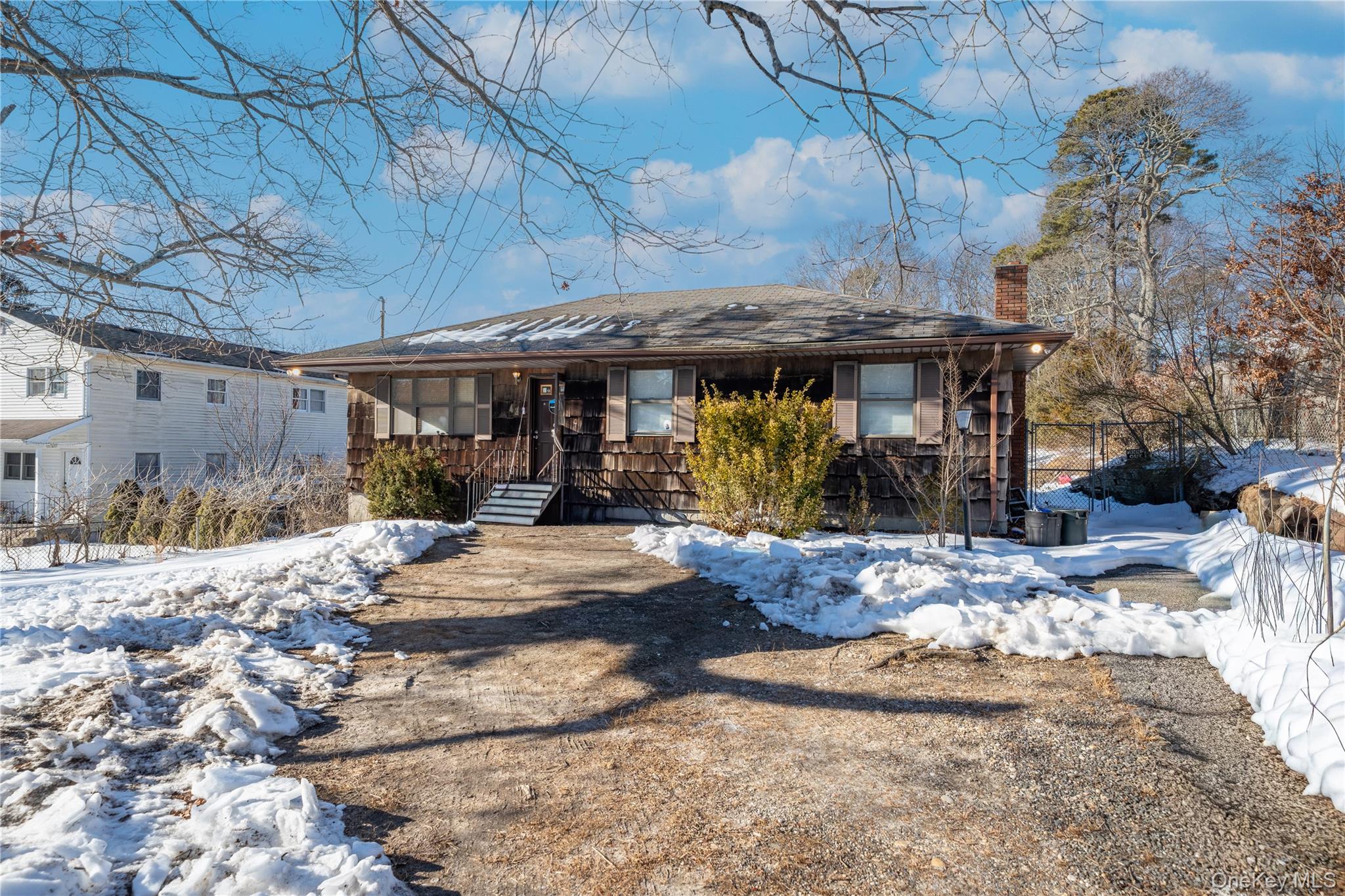 #1 photo, 42 Victory Avenue, Shirley , NY 11967