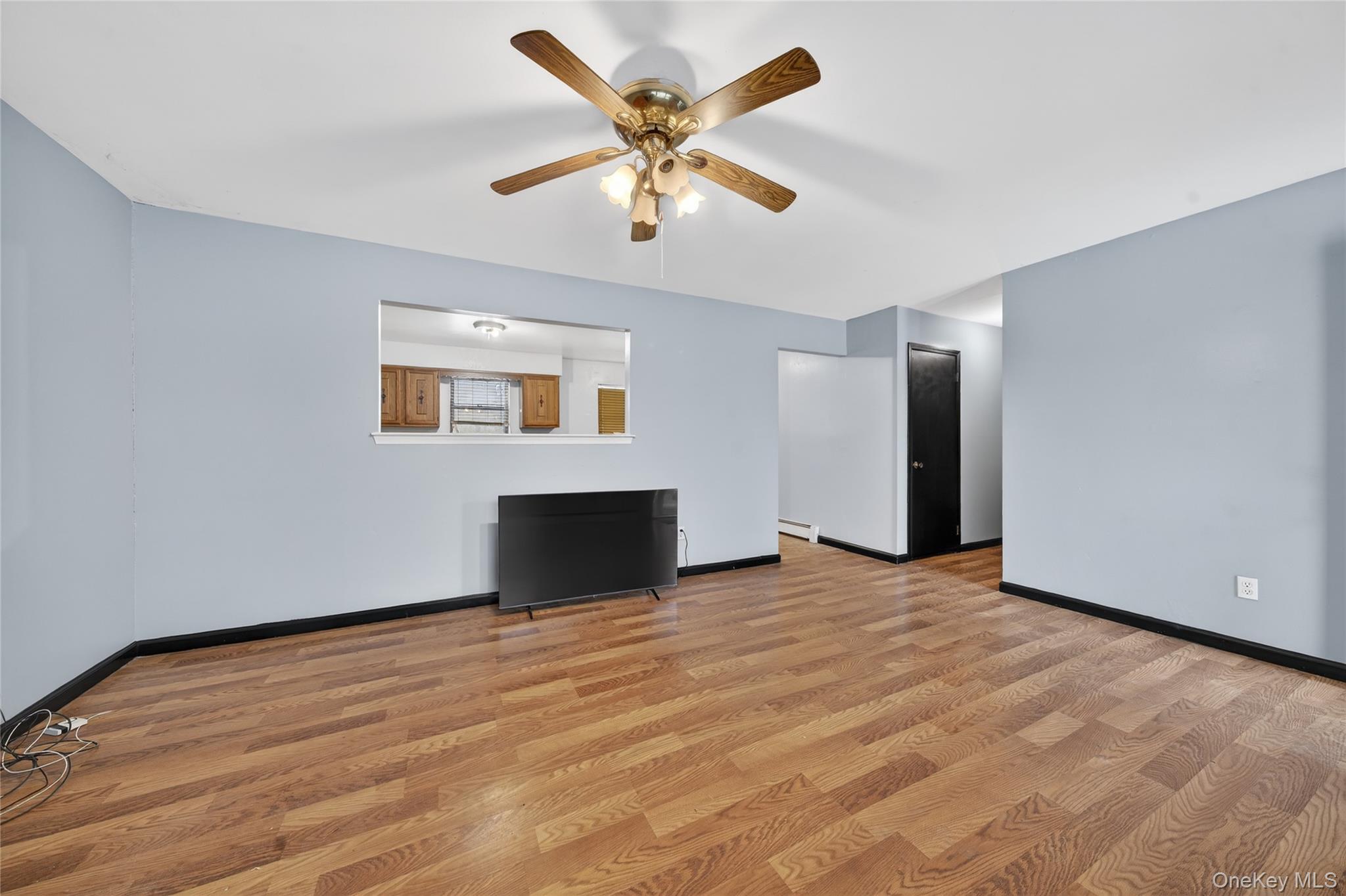 #5 photo, 42 Victory Avenue, Shirley , NY 11967