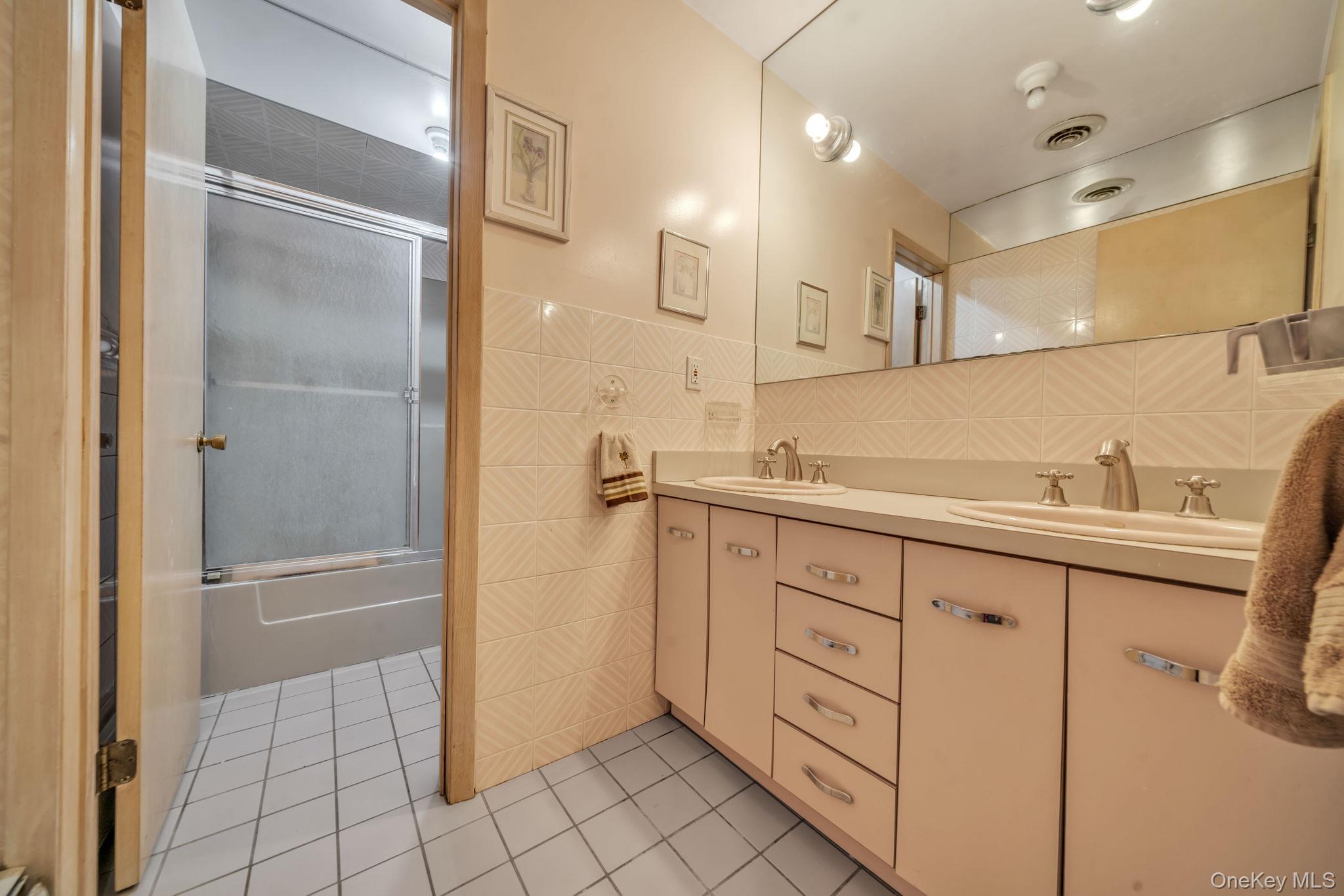 #16 photo, 15 Lyncrest Drive, Monsey , NY 10952