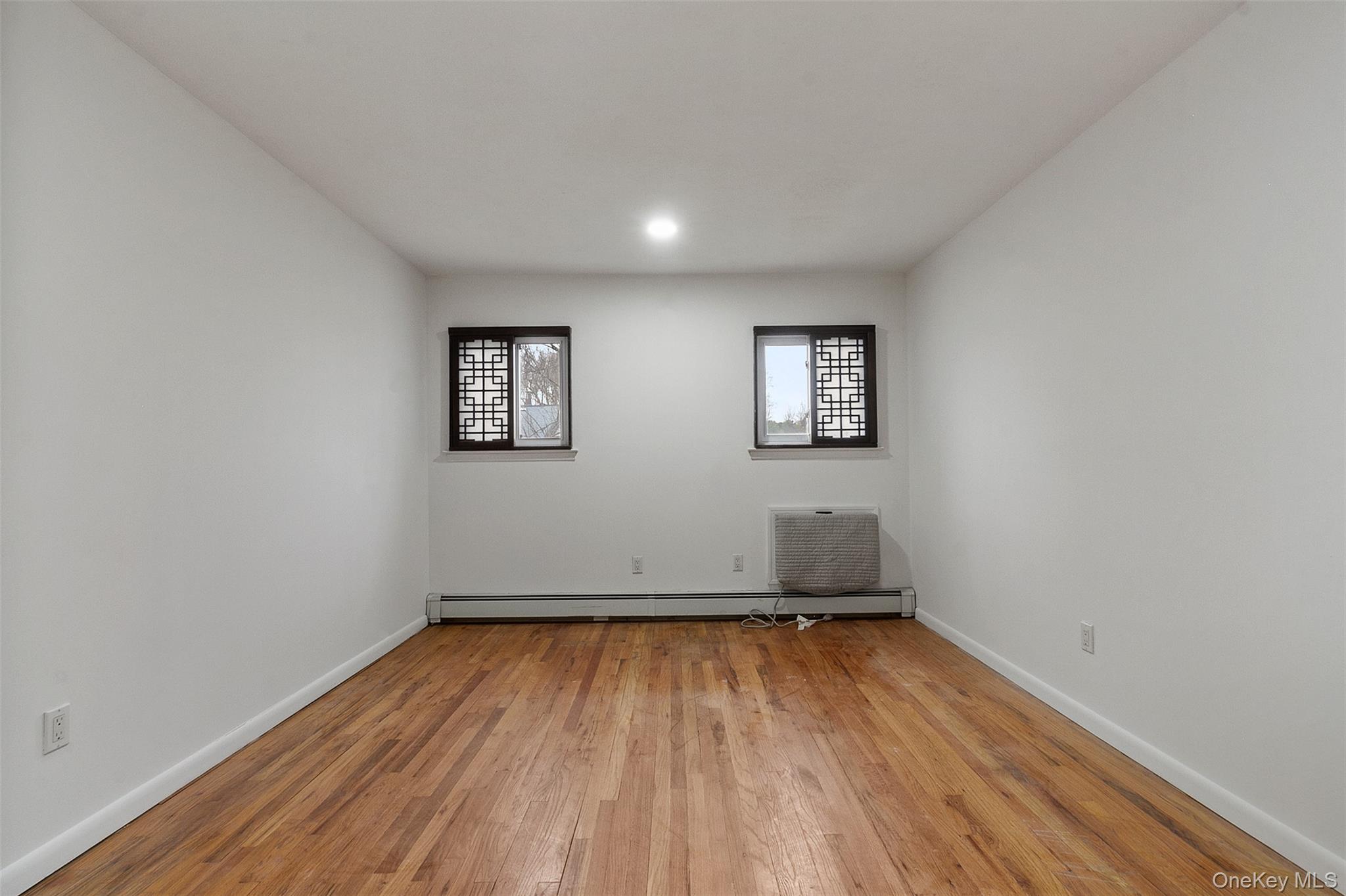 #6 photo, 6 Regina Place, Yonkers , NY 10703