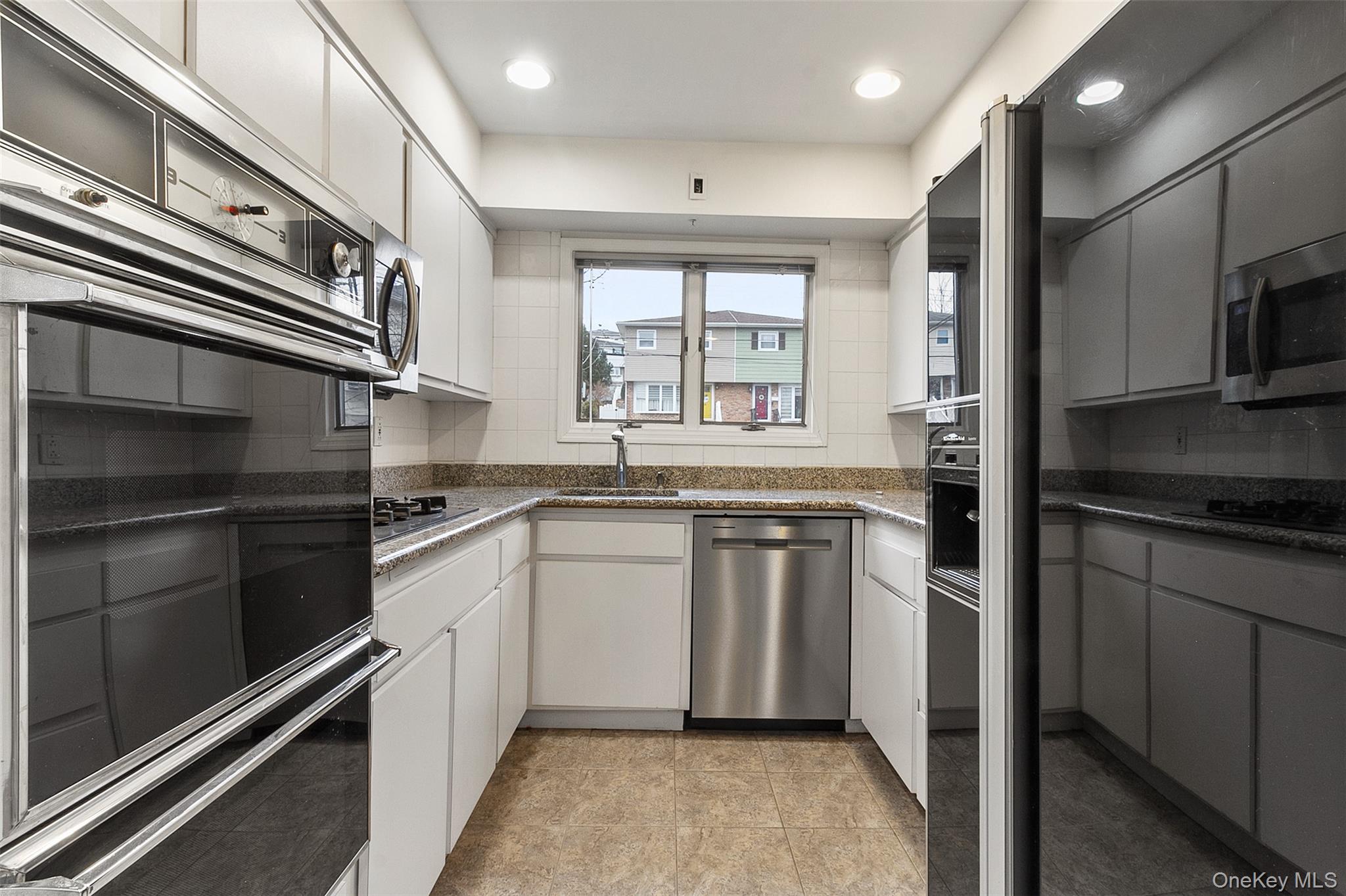 #8 photo, 6 Regina Place, Yonkers , NY 10703