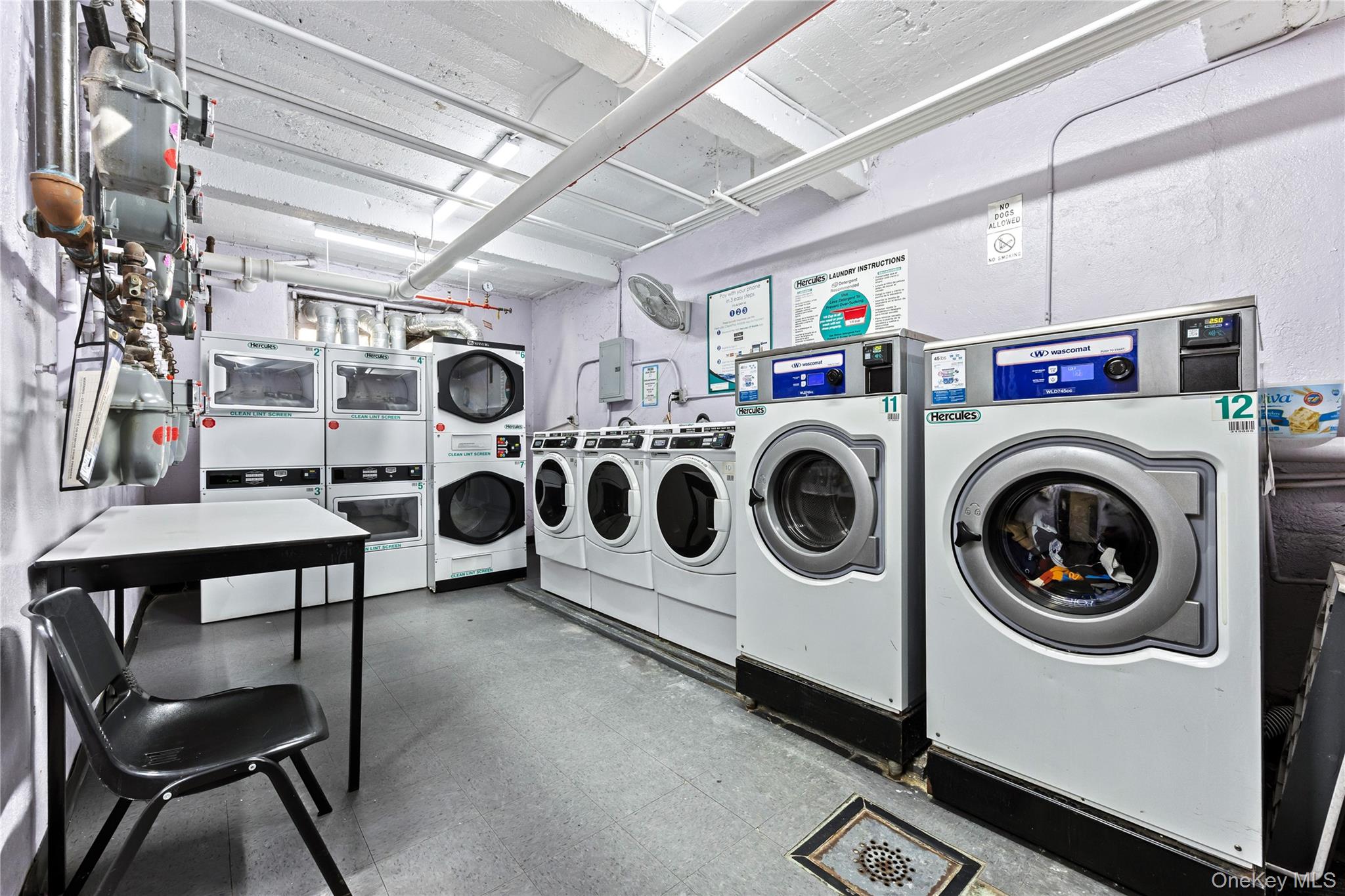 #14 photo, 325 E 201st Street, Bronx , NY 10458