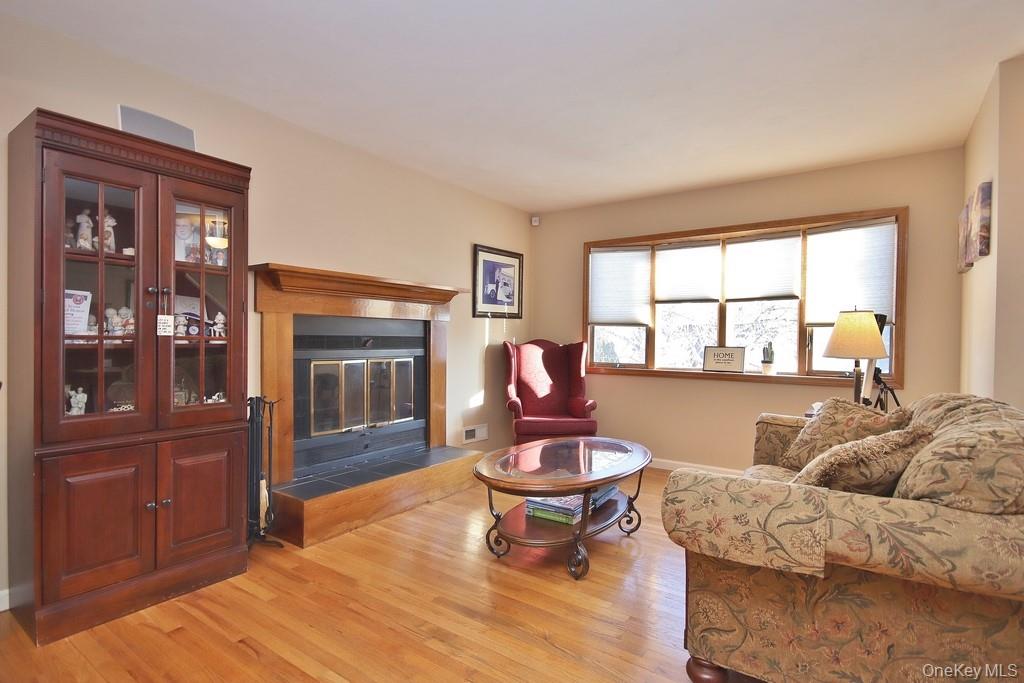 #7 photo, 48 Pershing Avenue, Ossining , NY 10562