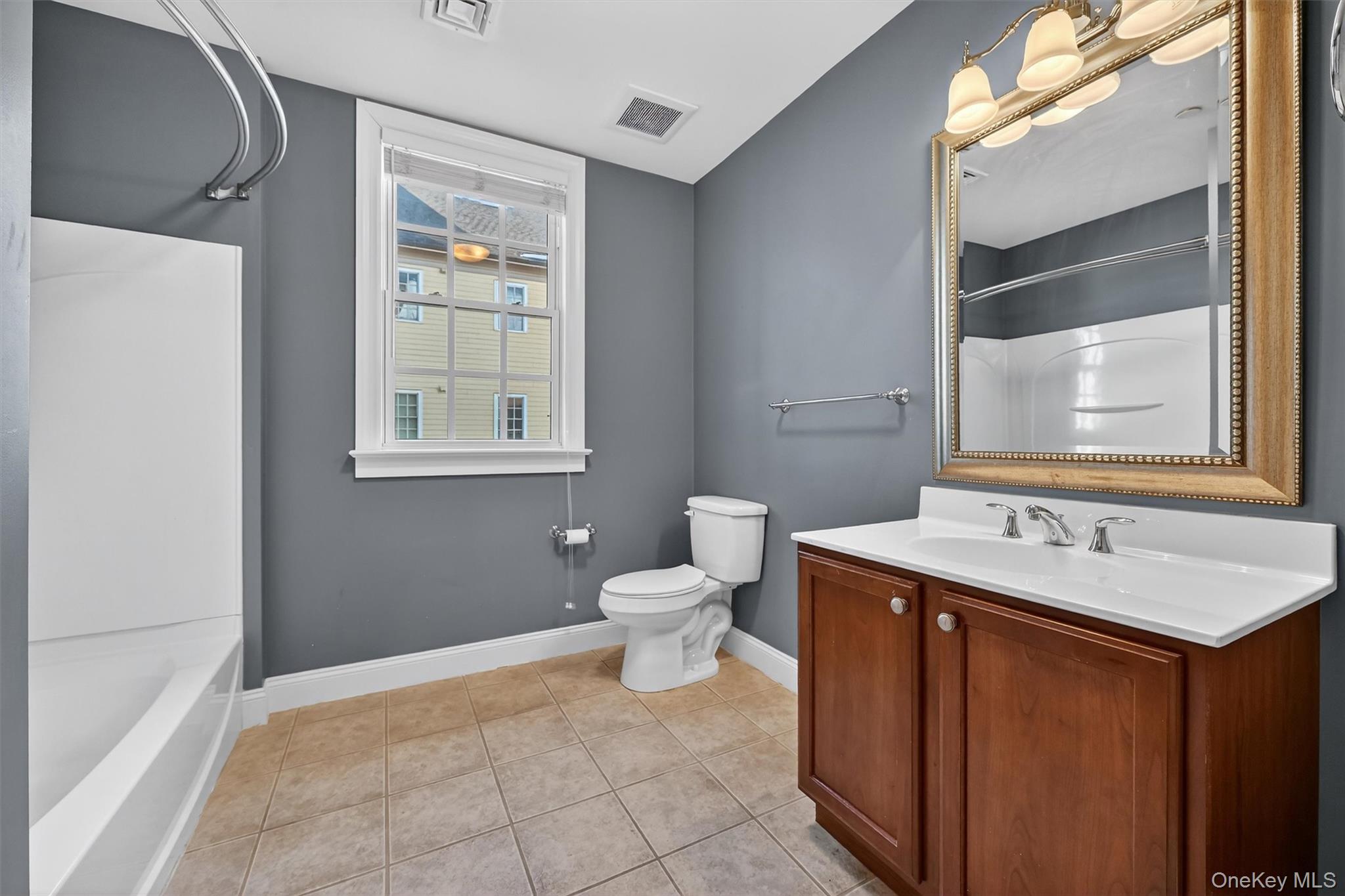 #20 photo, 17 Cropsey Street, Warwick , NY 10990