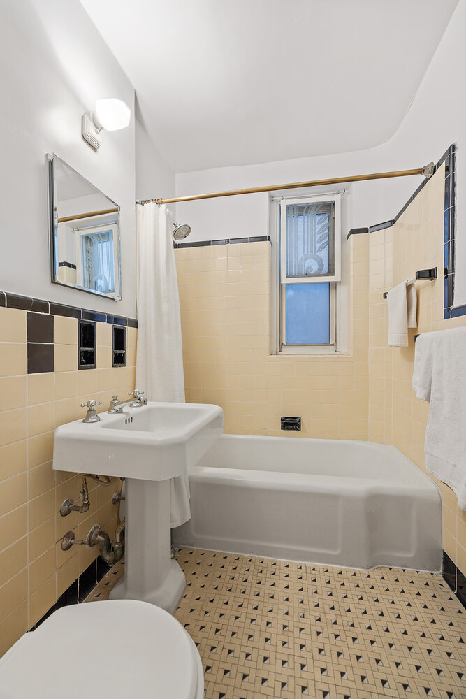 #13 photo, 360 CLINTON Avenue, Clinton Hill , NY 11238