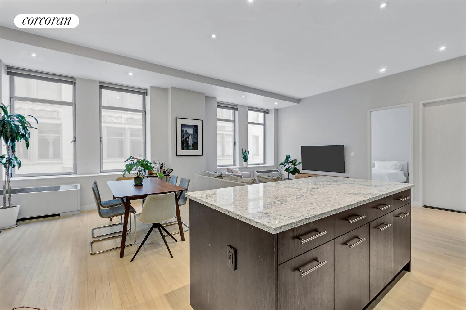 #4 photo, 252 7TH Avenue, Chelsea , NY 10001