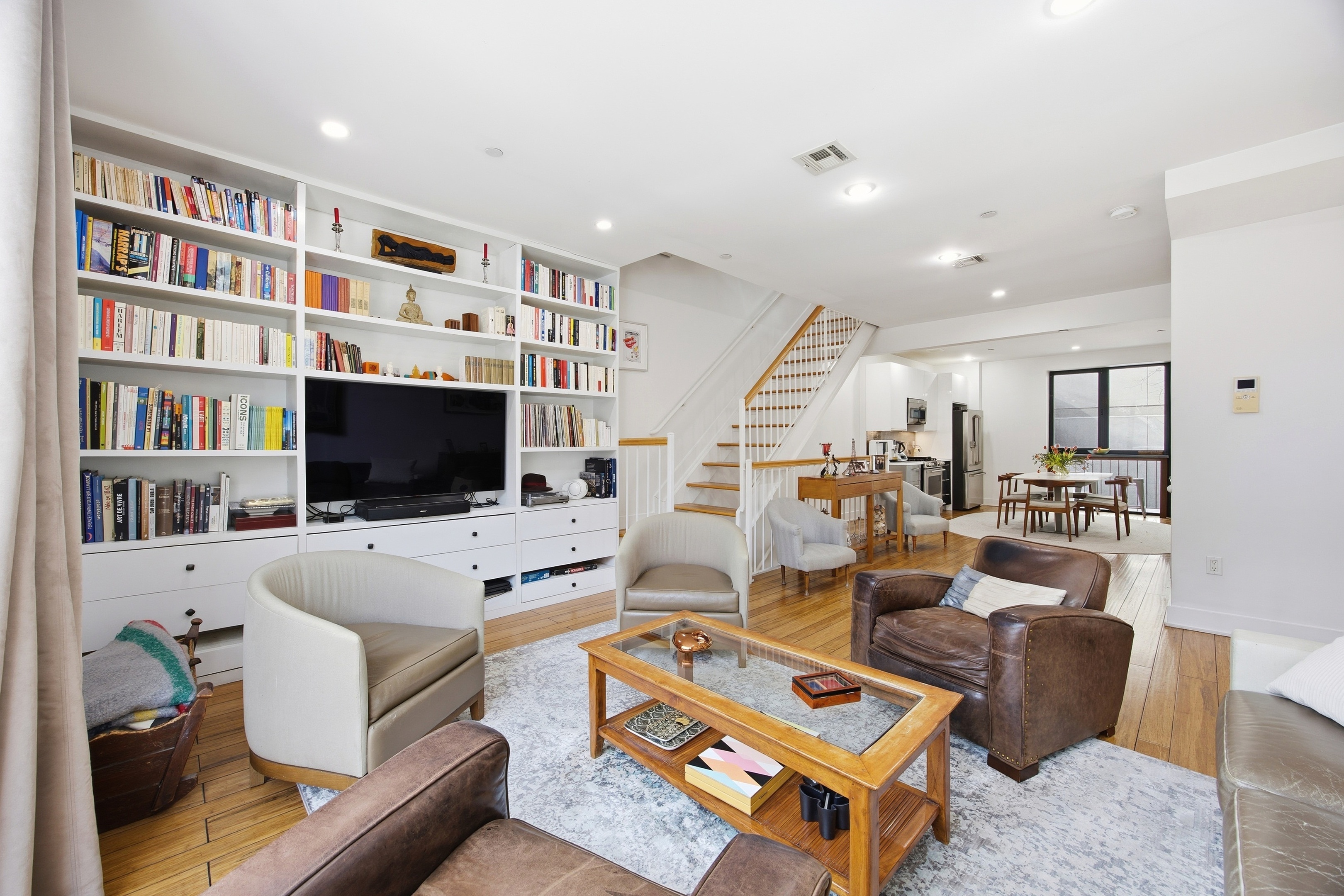 #12 photo, 2022 Madison Avenue, East Harlem , NY 10035