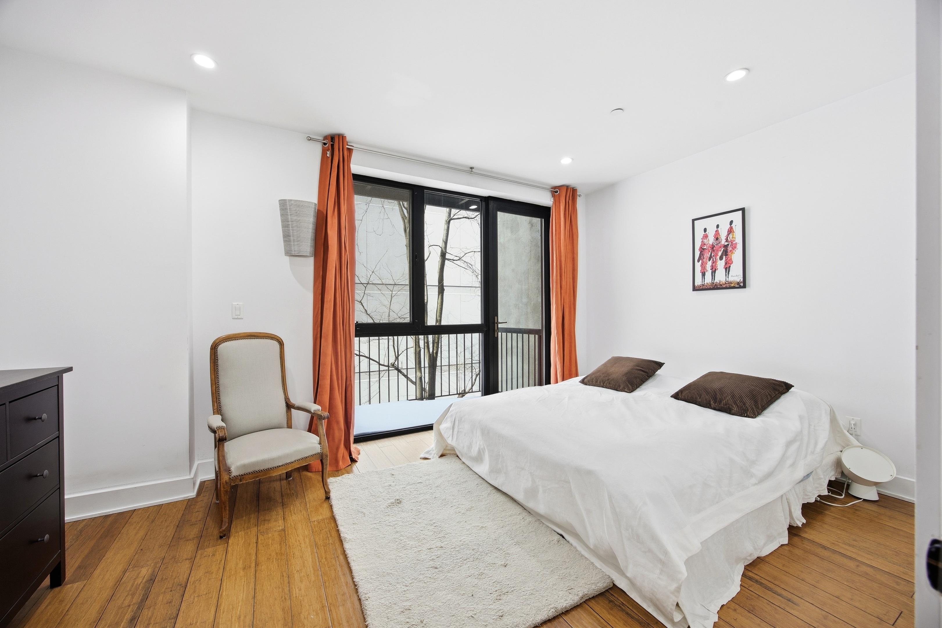 #13 photo, 2022 Madison Avenue, East Harlem , NY 10035