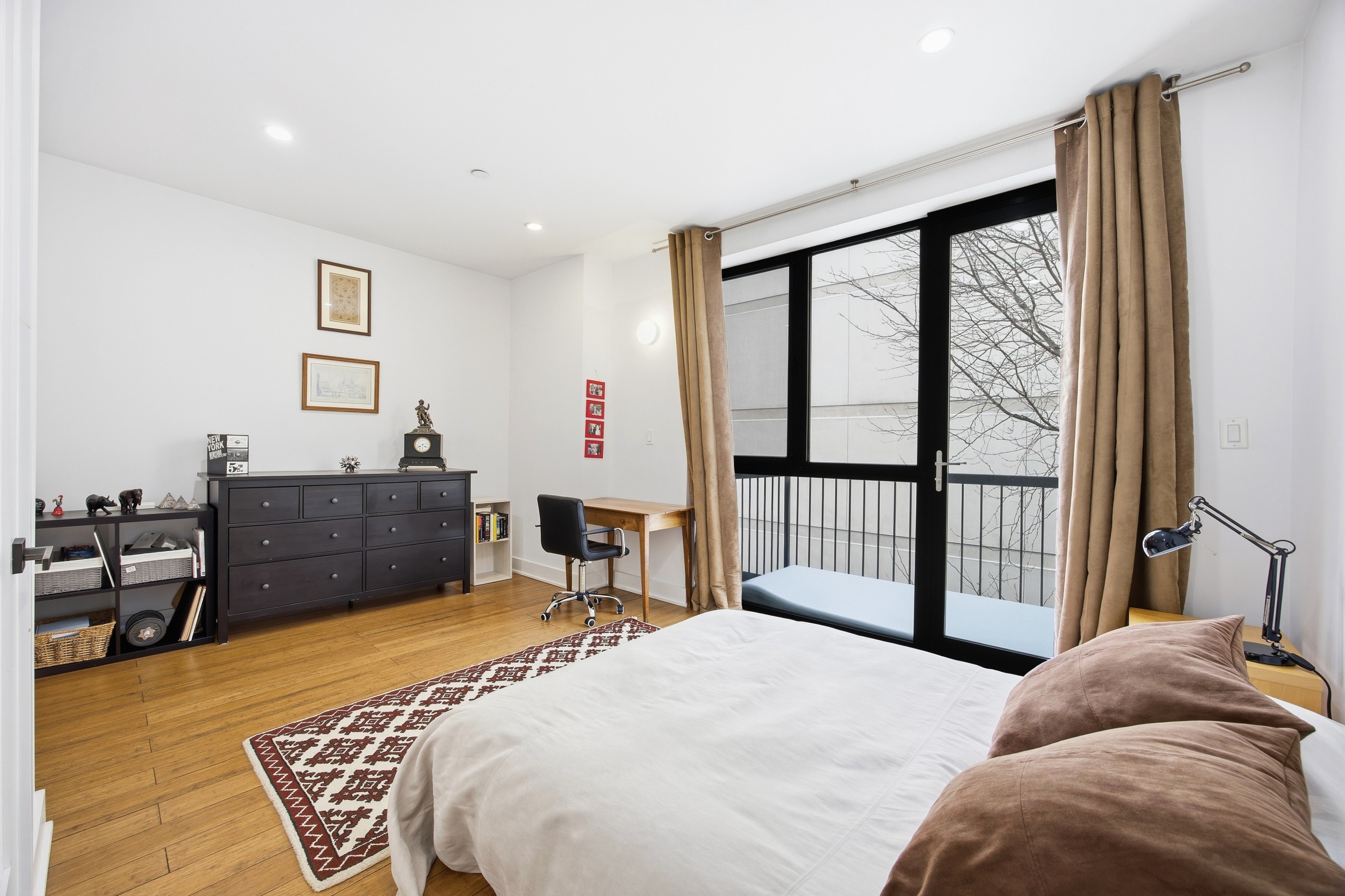 #14 photo, 2022 Madison Avenue, East Harlem , NY 10035