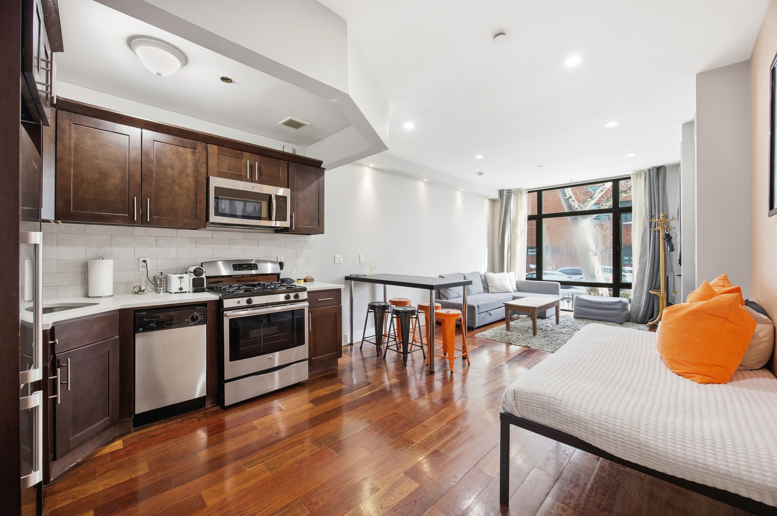 #26 photo, 2022 Madison Avenue, East Harlem , NY 10035