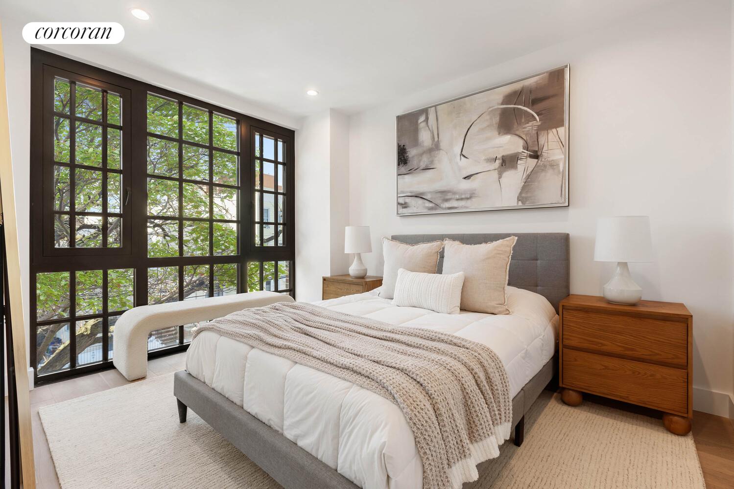 #4 photo, 25-23 NEWTOWN Avenue, Astoria , NY 11102