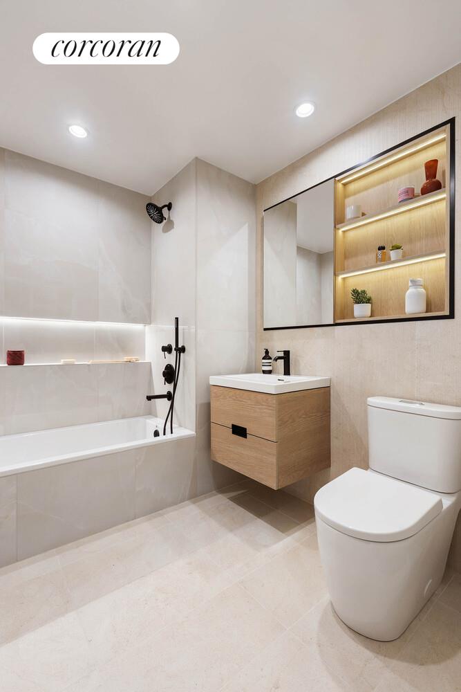 #5 photo, 25-23 NEWTOWN Avenue, Astoria , NY 11102