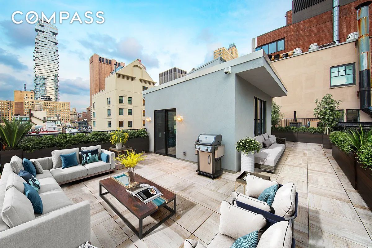 #18 photo, 45 Warren Street, Tribeca , NY 10007