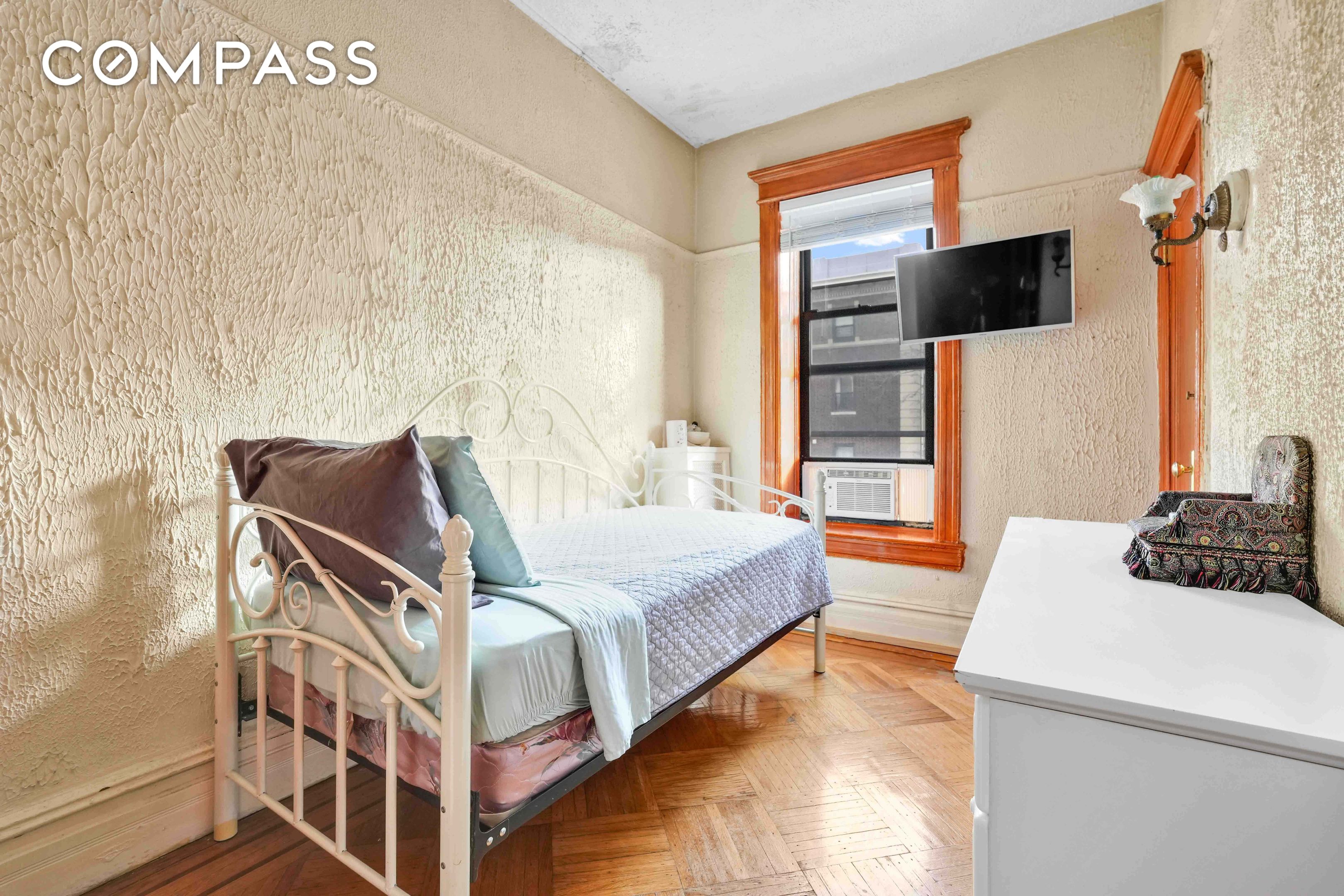 #22 photo, 352 New York Avenue, Crown Heights , NY 11213