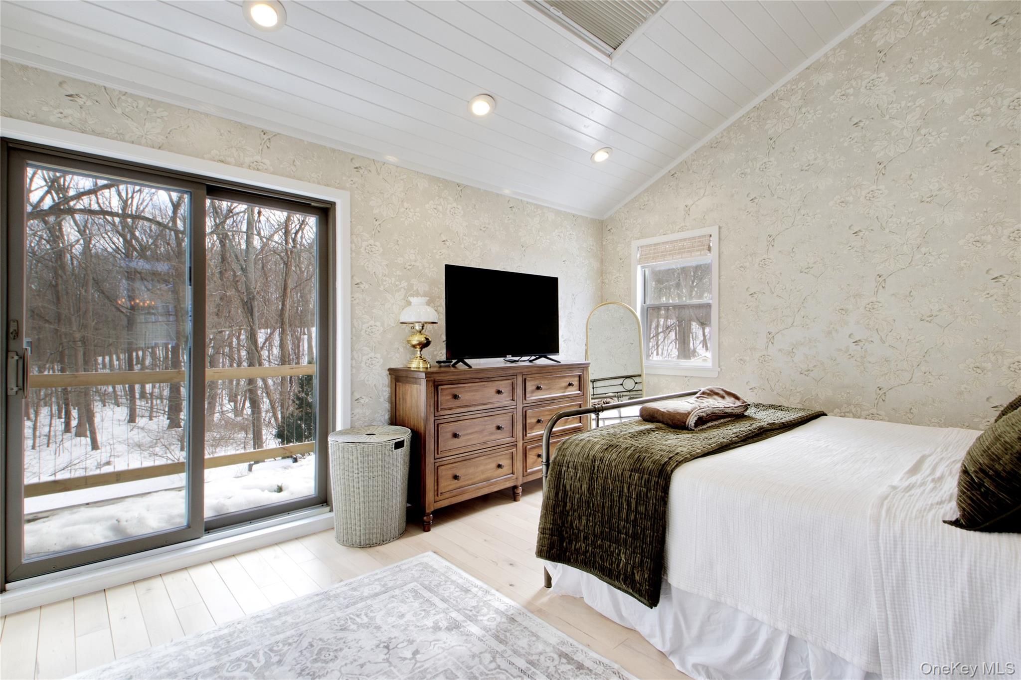 #16 photo, 125 Walnut Road, Kings Park , NY 11754