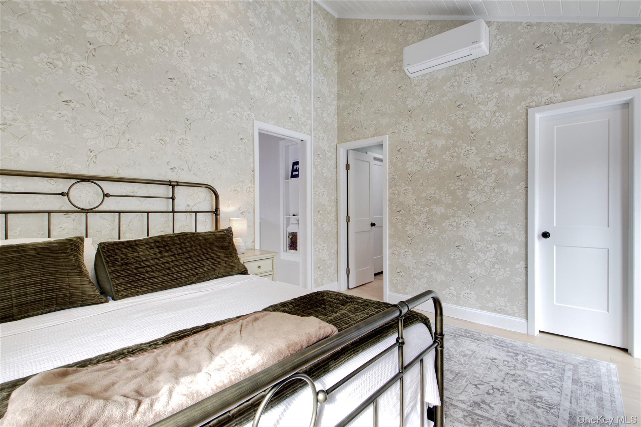 #17 photo, 125 Walnut Road, Kings Park , NY 11754