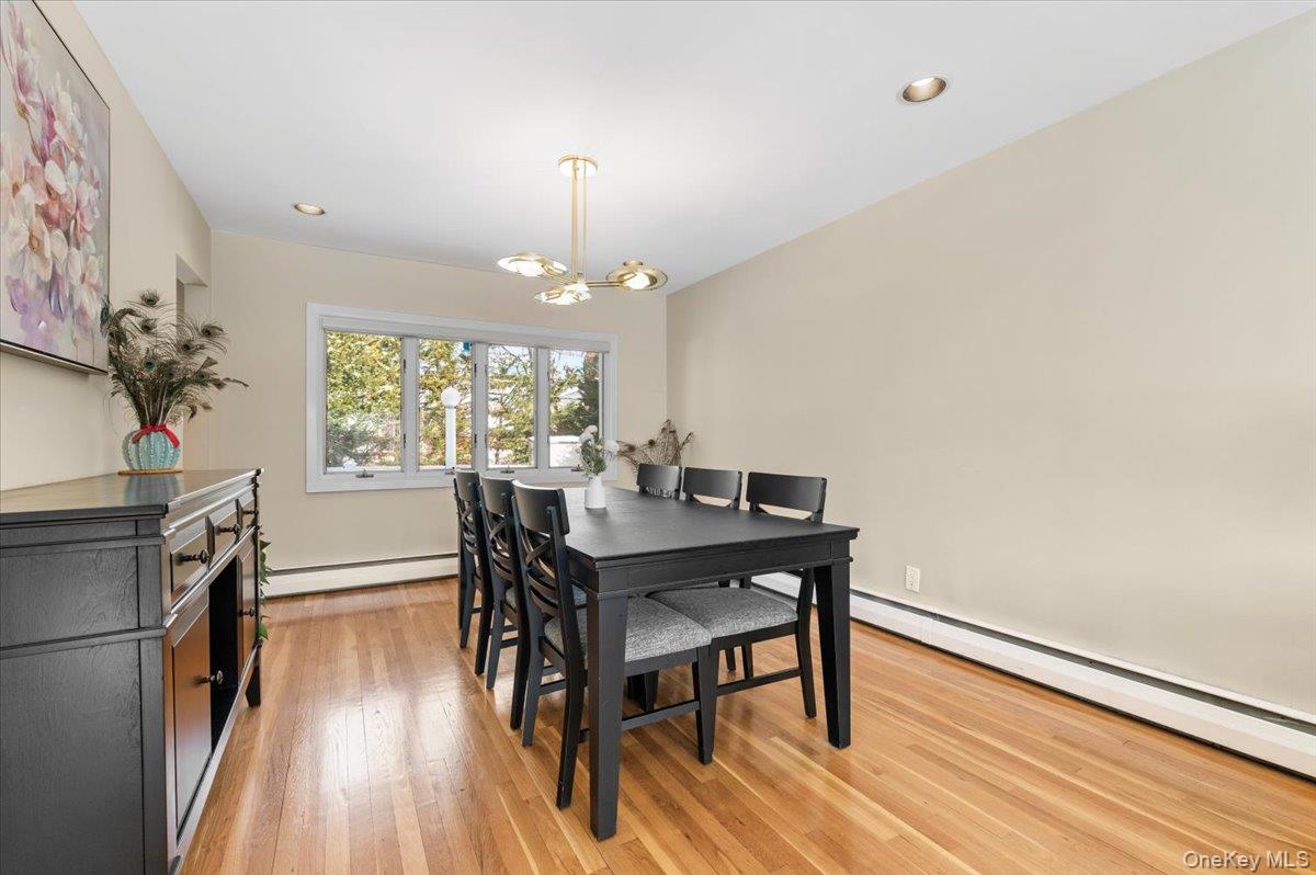 #5 photo, 32 Middle Lane, Jericho , NY 11753