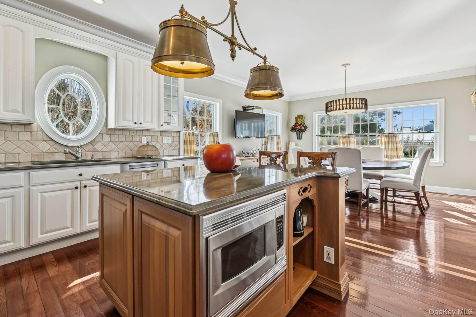 #12 photo, 23 Meadow Lane, Саффолк ‖ Westhampton Beach , NY 11978