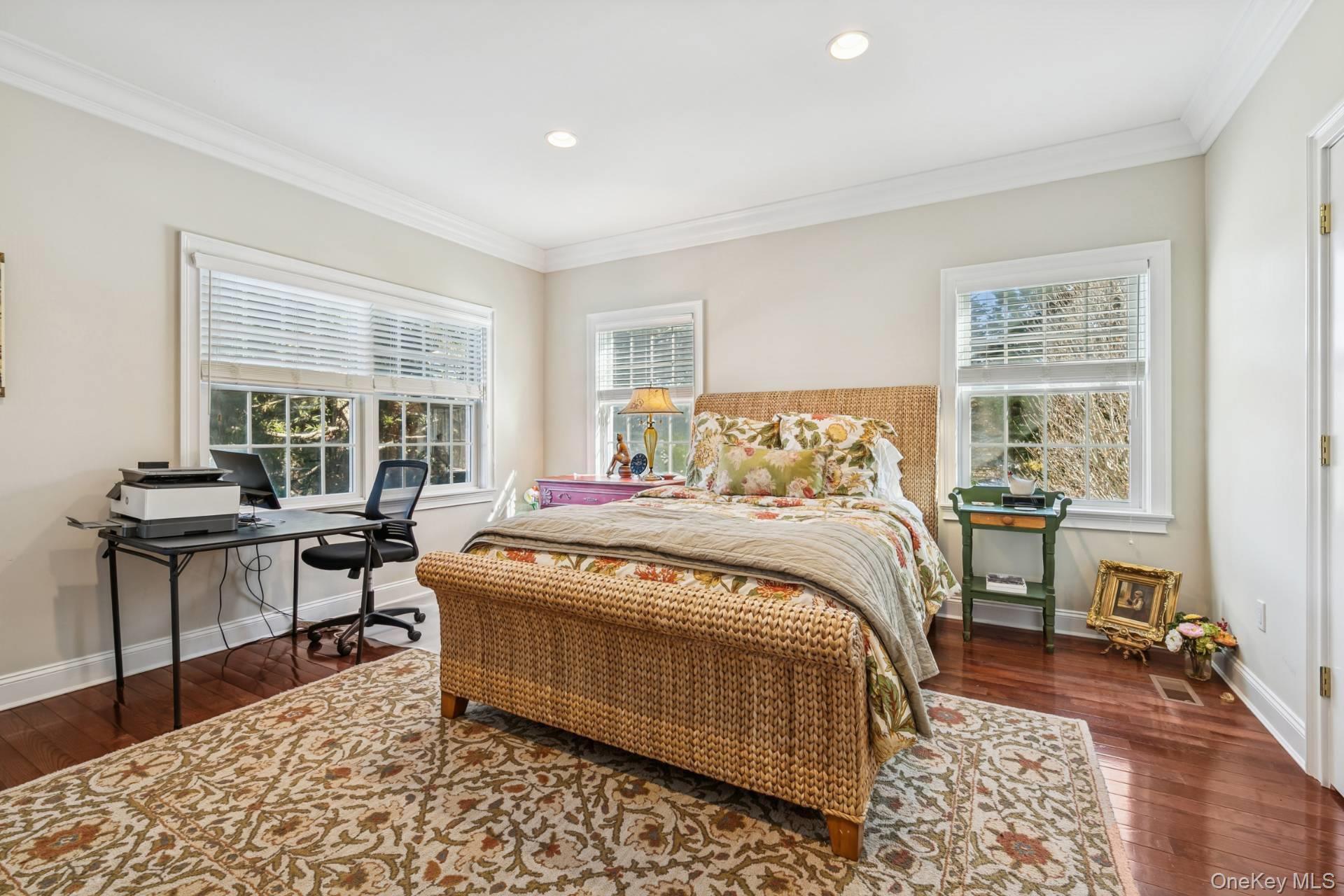 #16 photo, 23 Meadow Lane, Саффолк ‖ Westhampton Beach , NY 11978