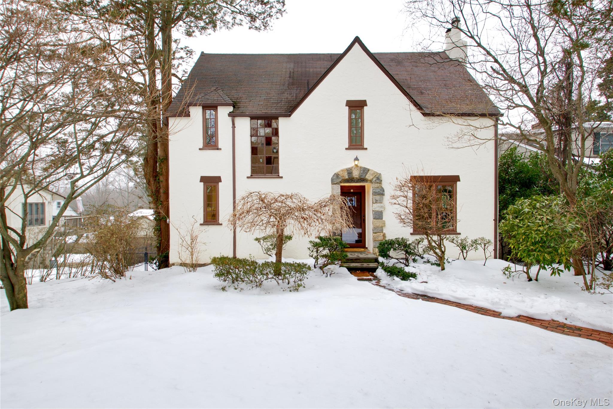 #2 photo, 27 Oakland Drive, Port Washington , NY 11050