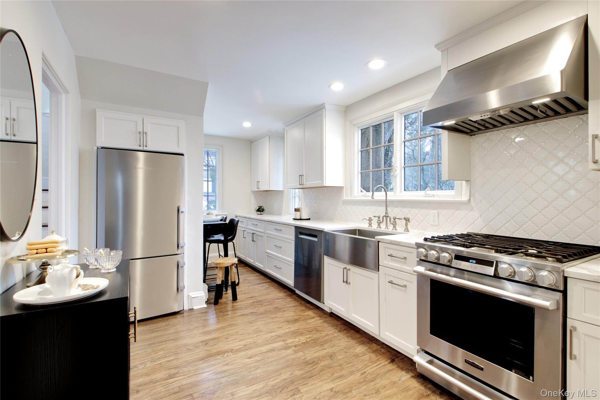 #9 photo, 27 Oakland Drive, Port Washington , NY 11050