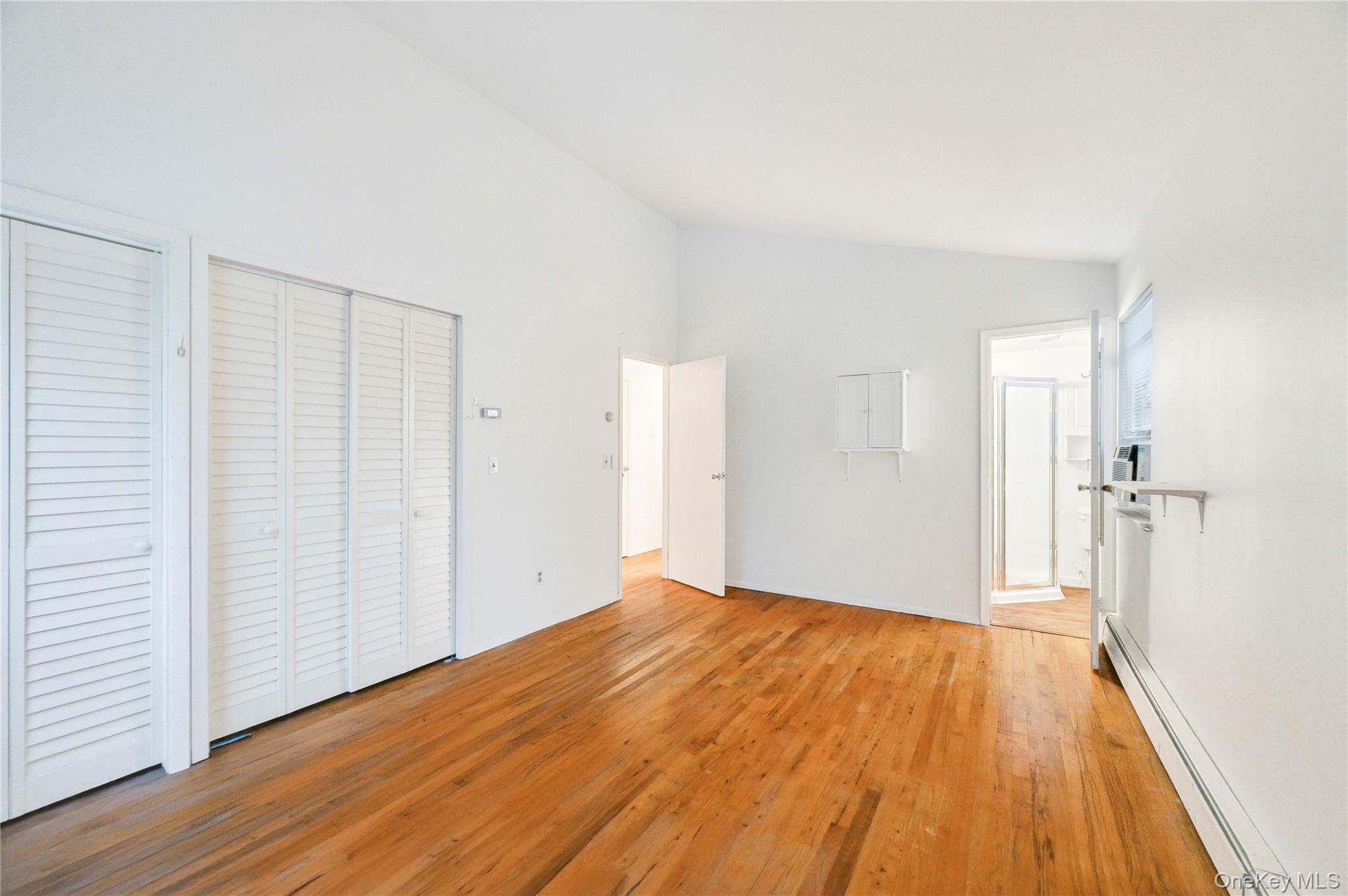 #19 photo, 60 Hildreth Place, East Hampton , NY 11937