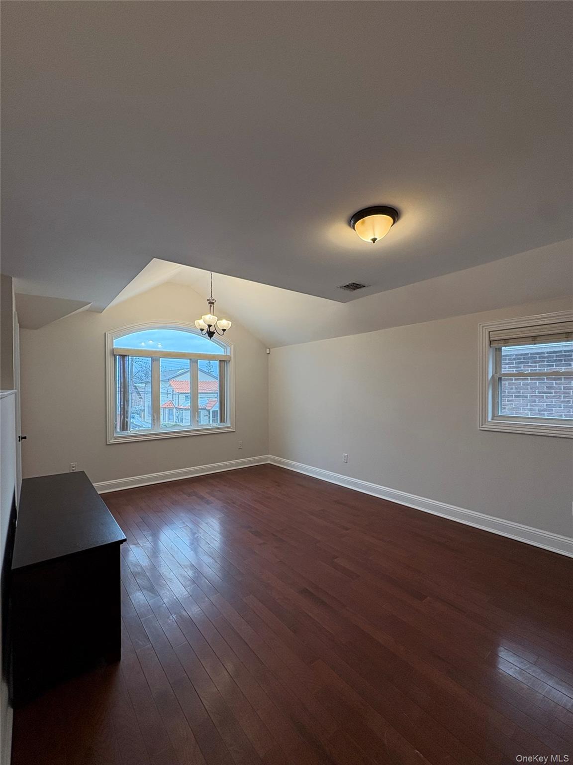 #3 photo, 147-22 21st Avenue, Whitestone , NY 11357