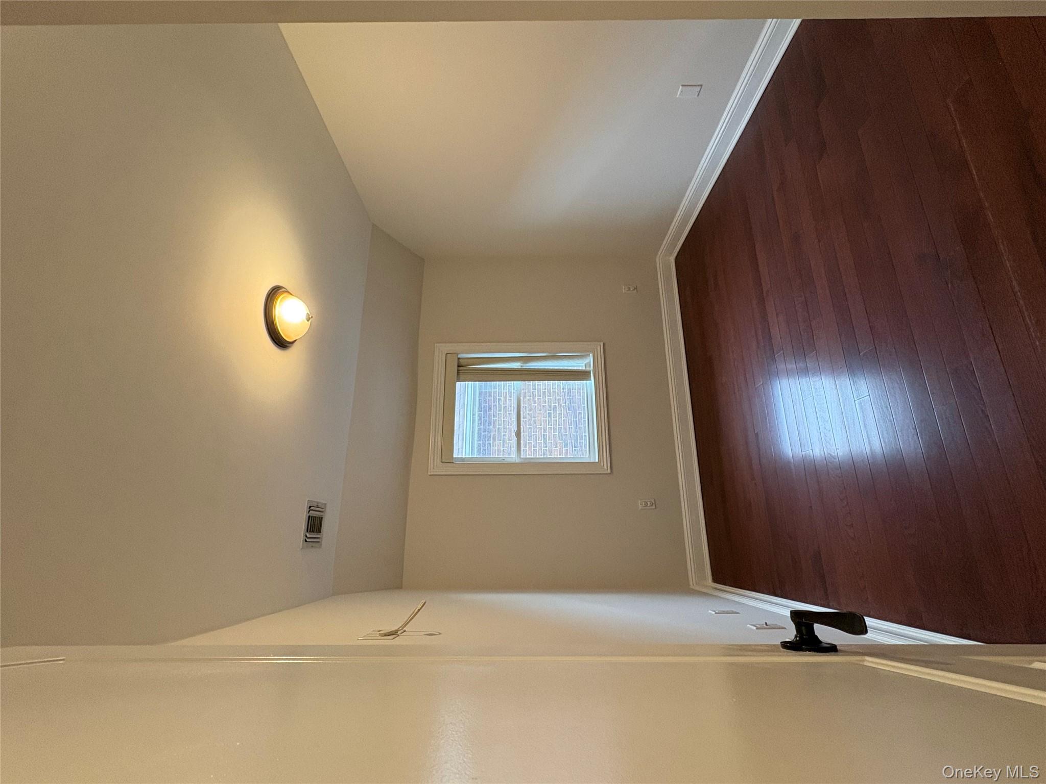 #7 photo, 147-22 21st Avenue, Whitestone , NY 11357