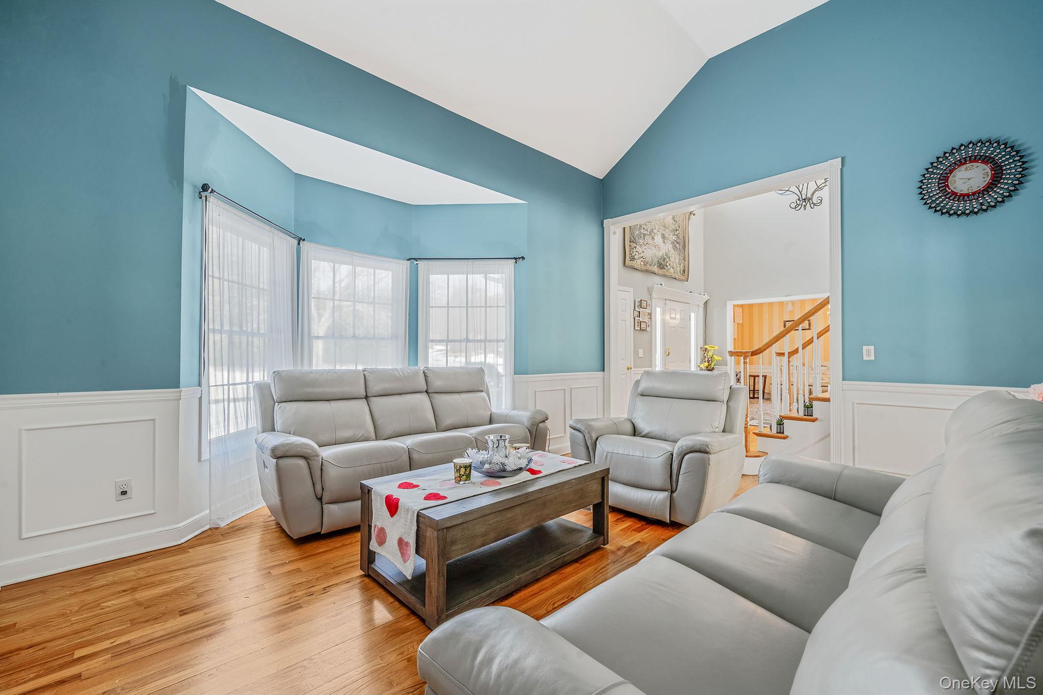 #12 photo, 10 Ashley Loop, सफ़ोक काउंटी Northport , NY 11768