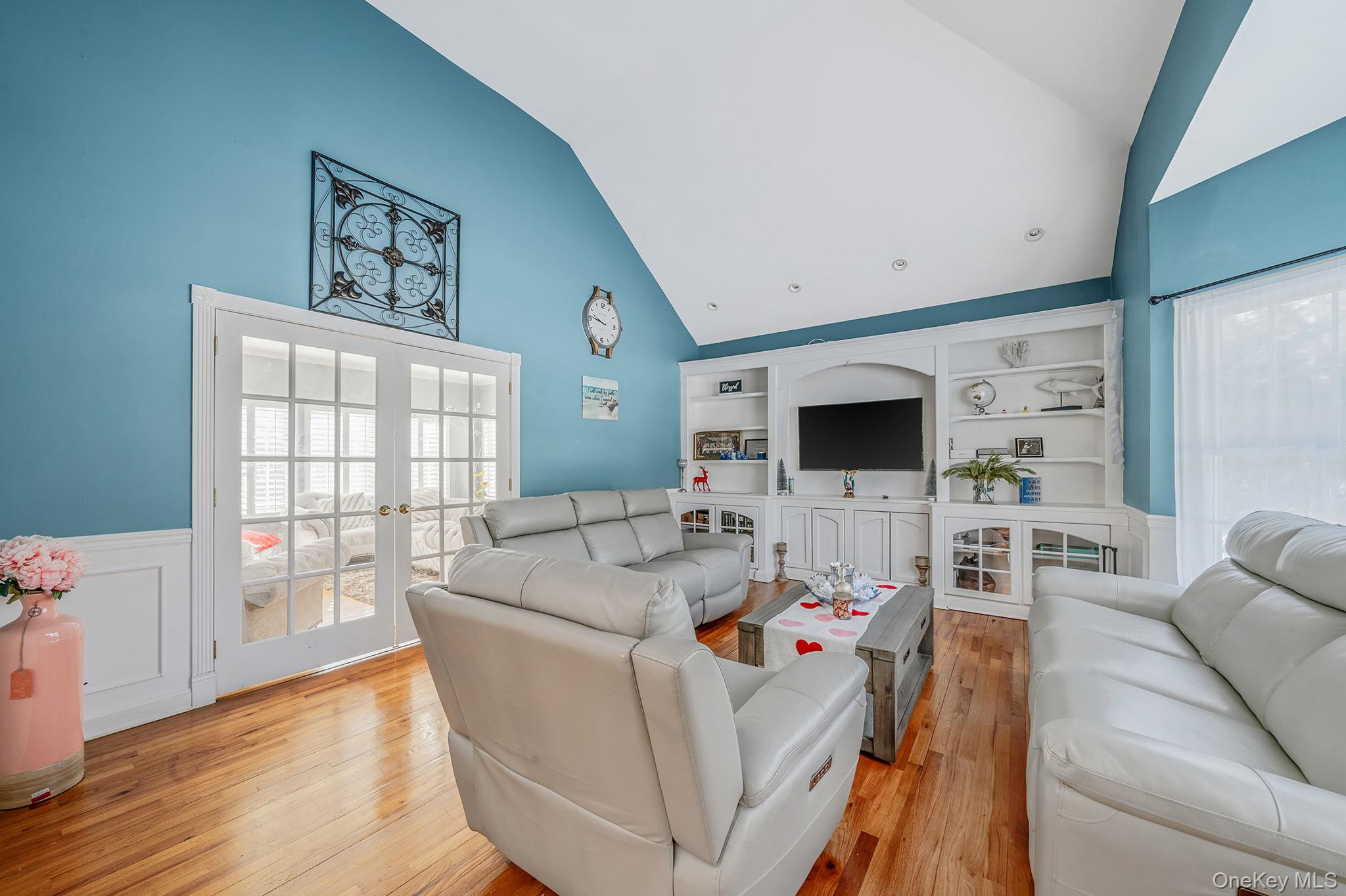 #9 photo, 10 Ashley Loop, सफ़ोक काउंटी Northport , NY 11768