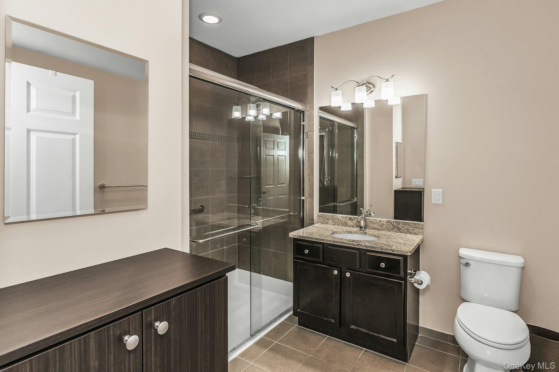 #17 photo, 28 Spring Drive, Seaford , NY 11783