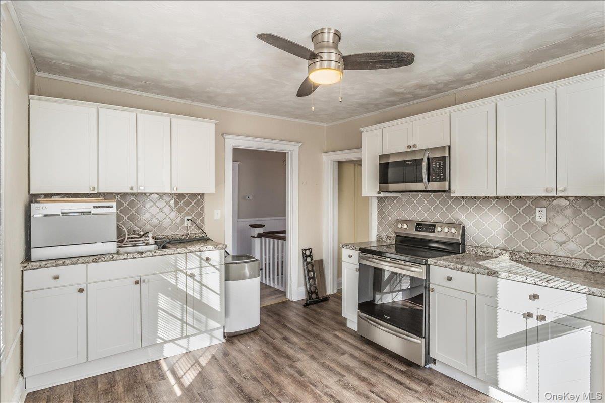 #3 photo, 35 Lake Avenue, Saint James , NY 11780