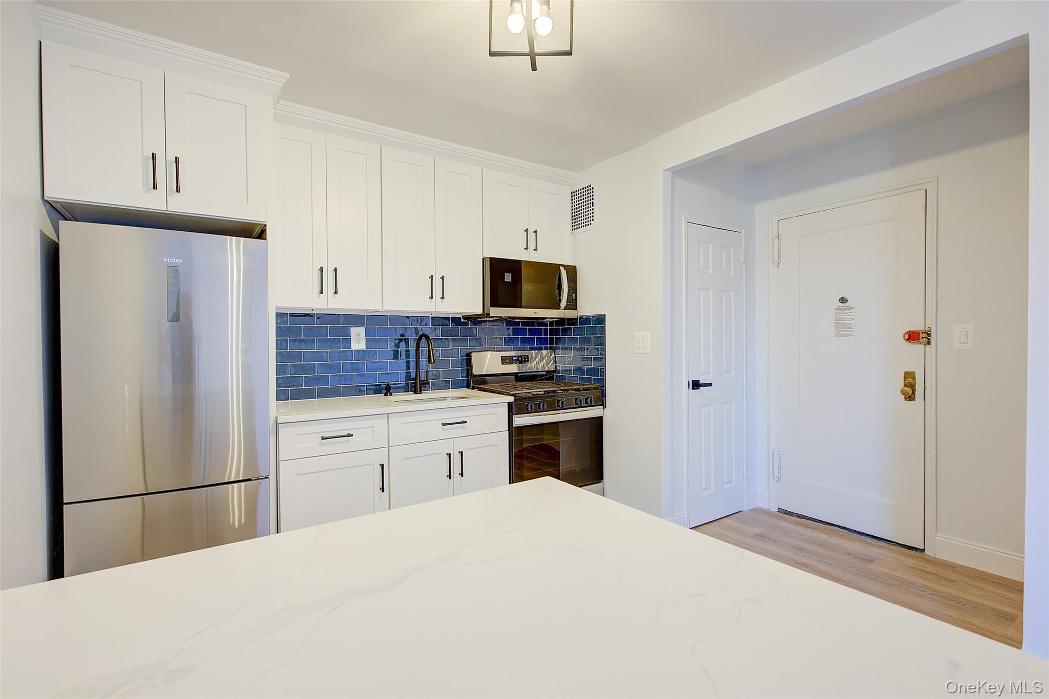 #6 photo, 3750 87th Street, Куинс ‖ Jackson Heights , NY 11372