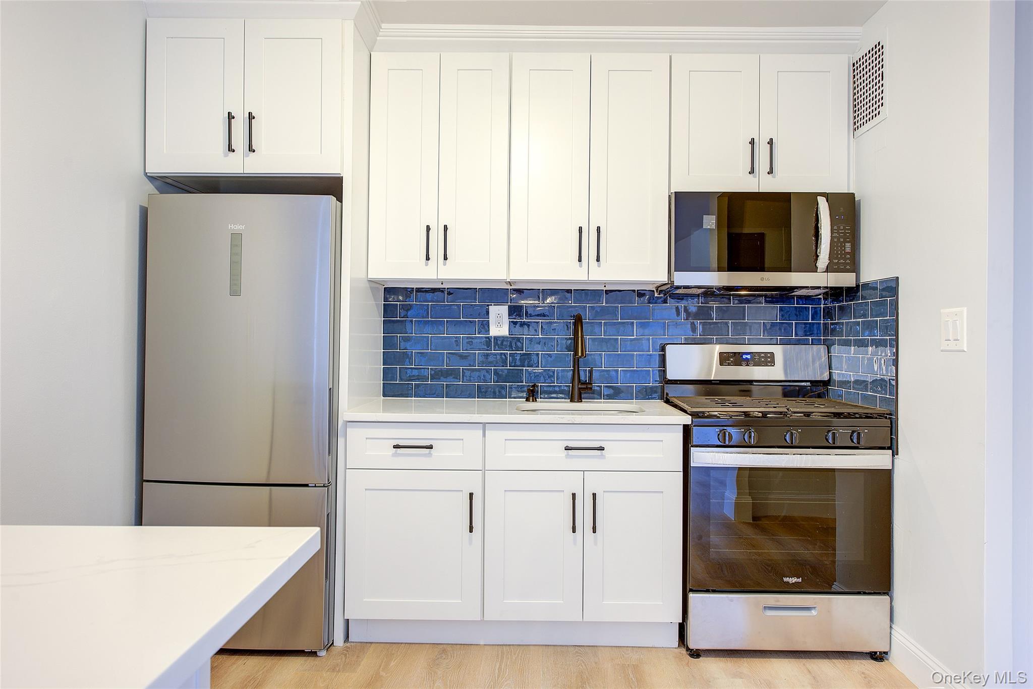 #7 photo, 3750 87th Street, Куинс ‖ Jackson Heights , NY 11372