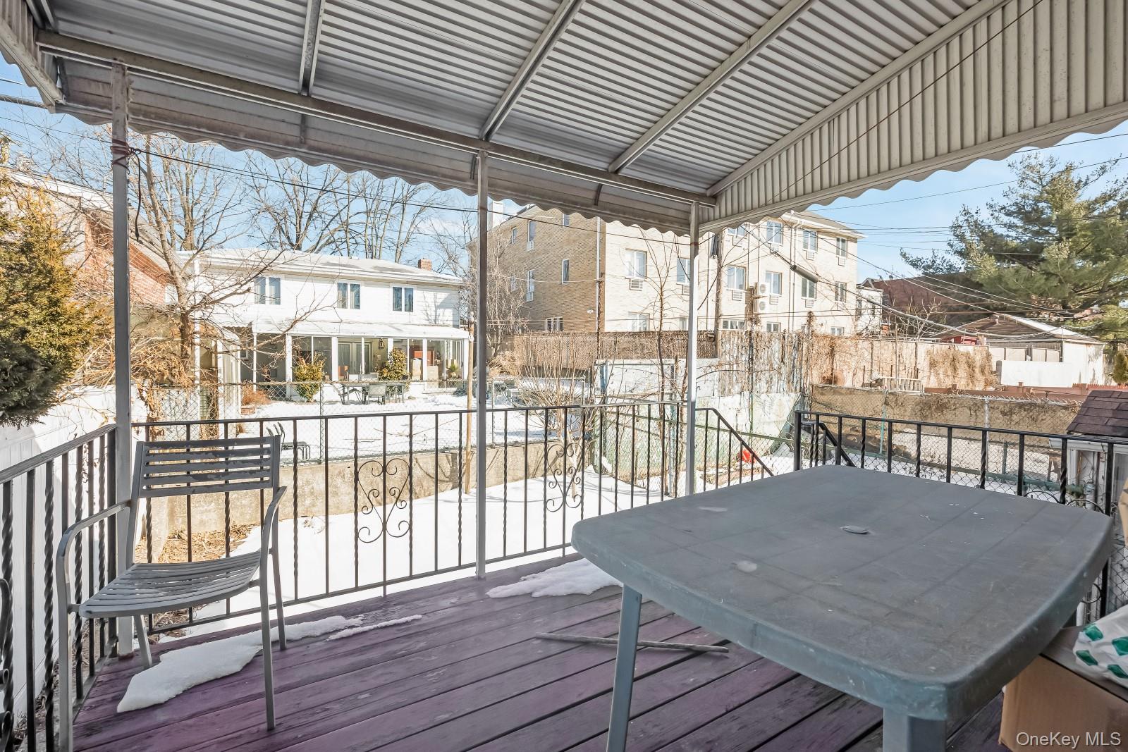 #18 photo, 58-43 81st Street, कुईंस Middle Village , NY 11379