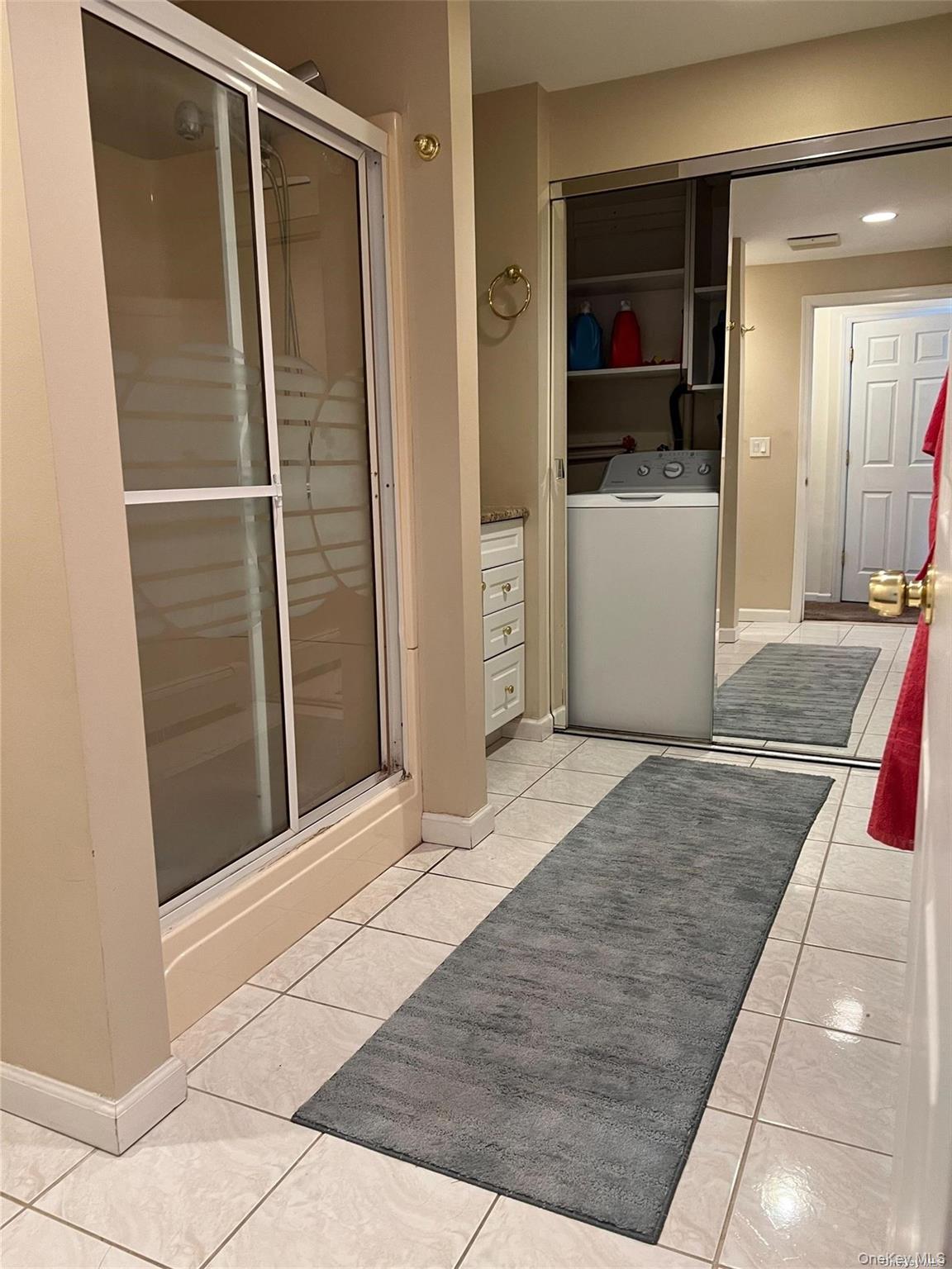 #12 photo, 65 Gateway Drive, Copiague , NY 11726