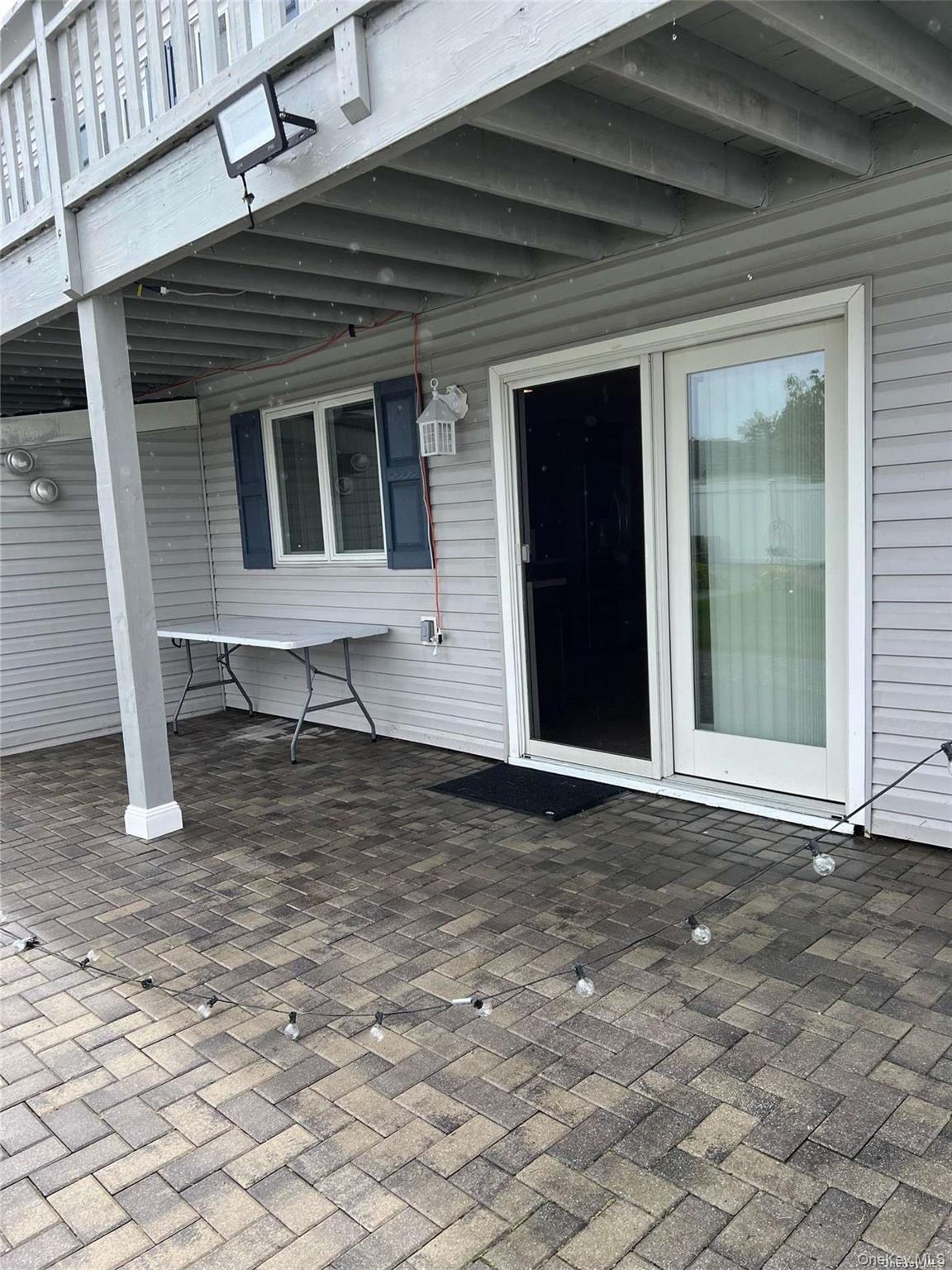 #18 photo, 65 Gateway Drive, Copiague , NY 11726